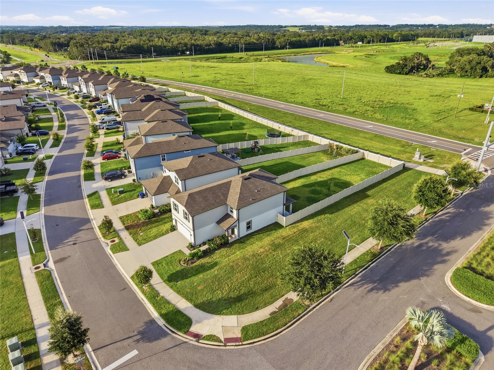 9018 Rally Spring Loop Property Photo 30