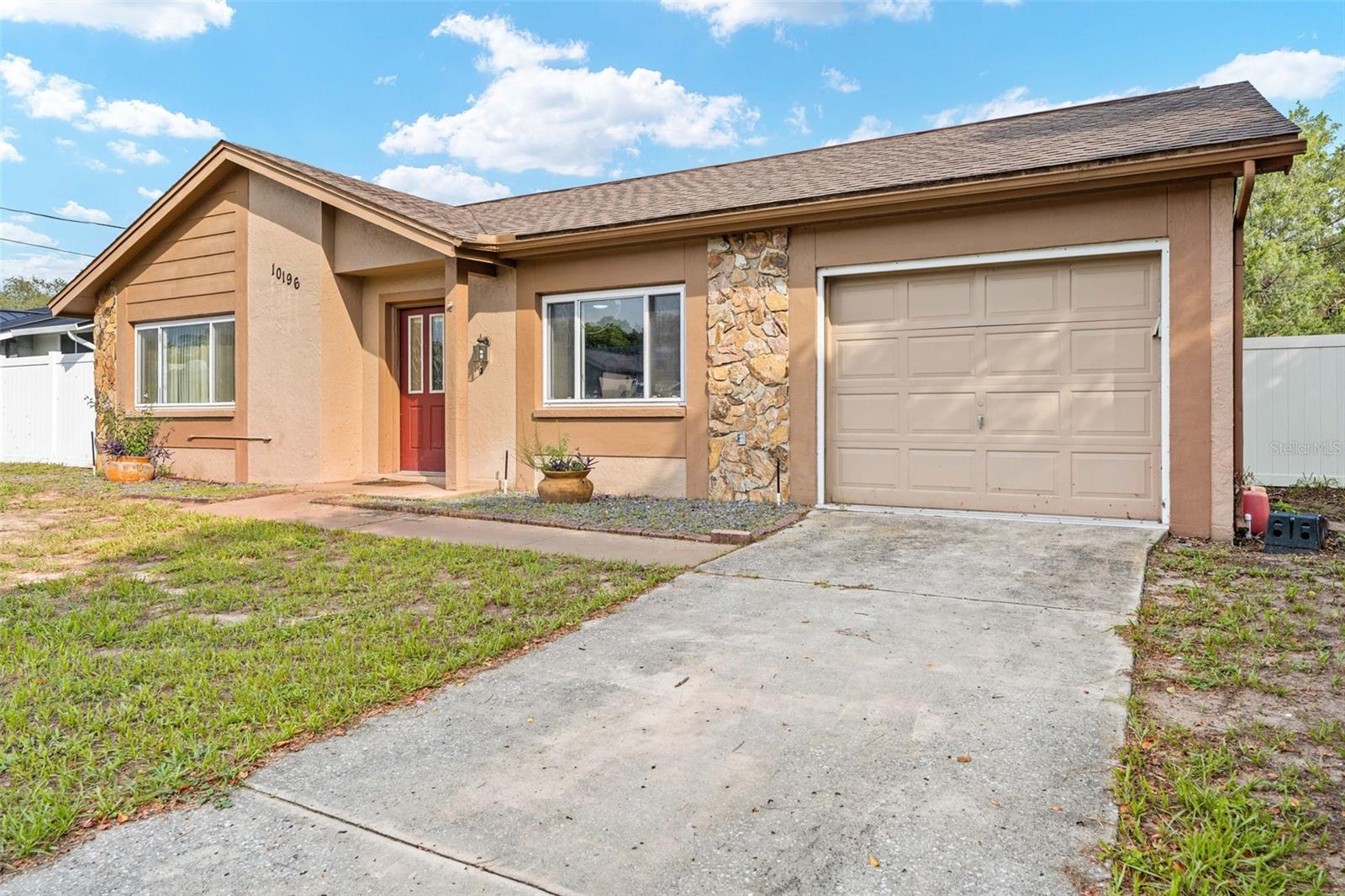 10196 Heathcliff St Property Photo 12