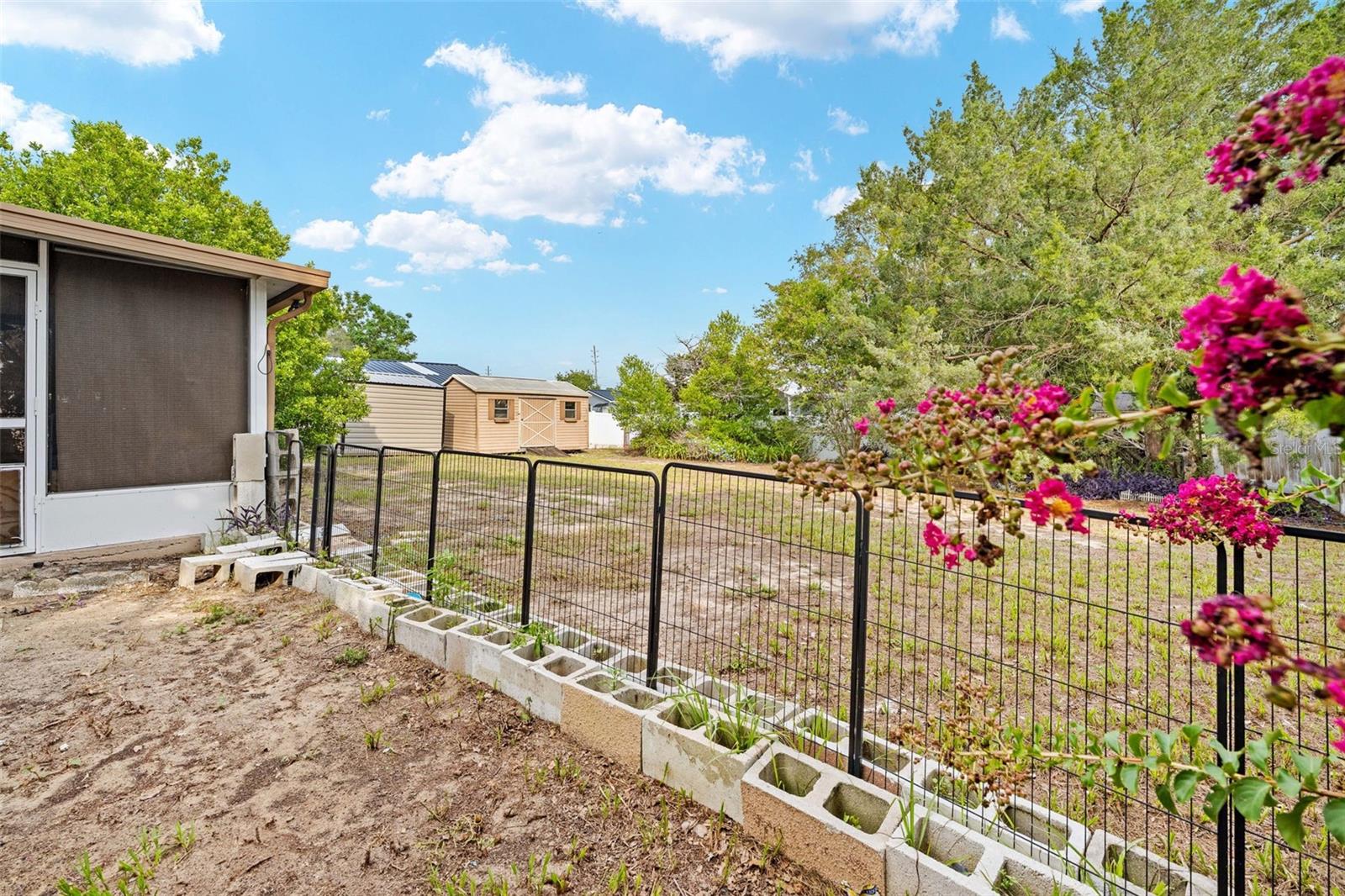 10196 Heathcliff St Property Photo 32