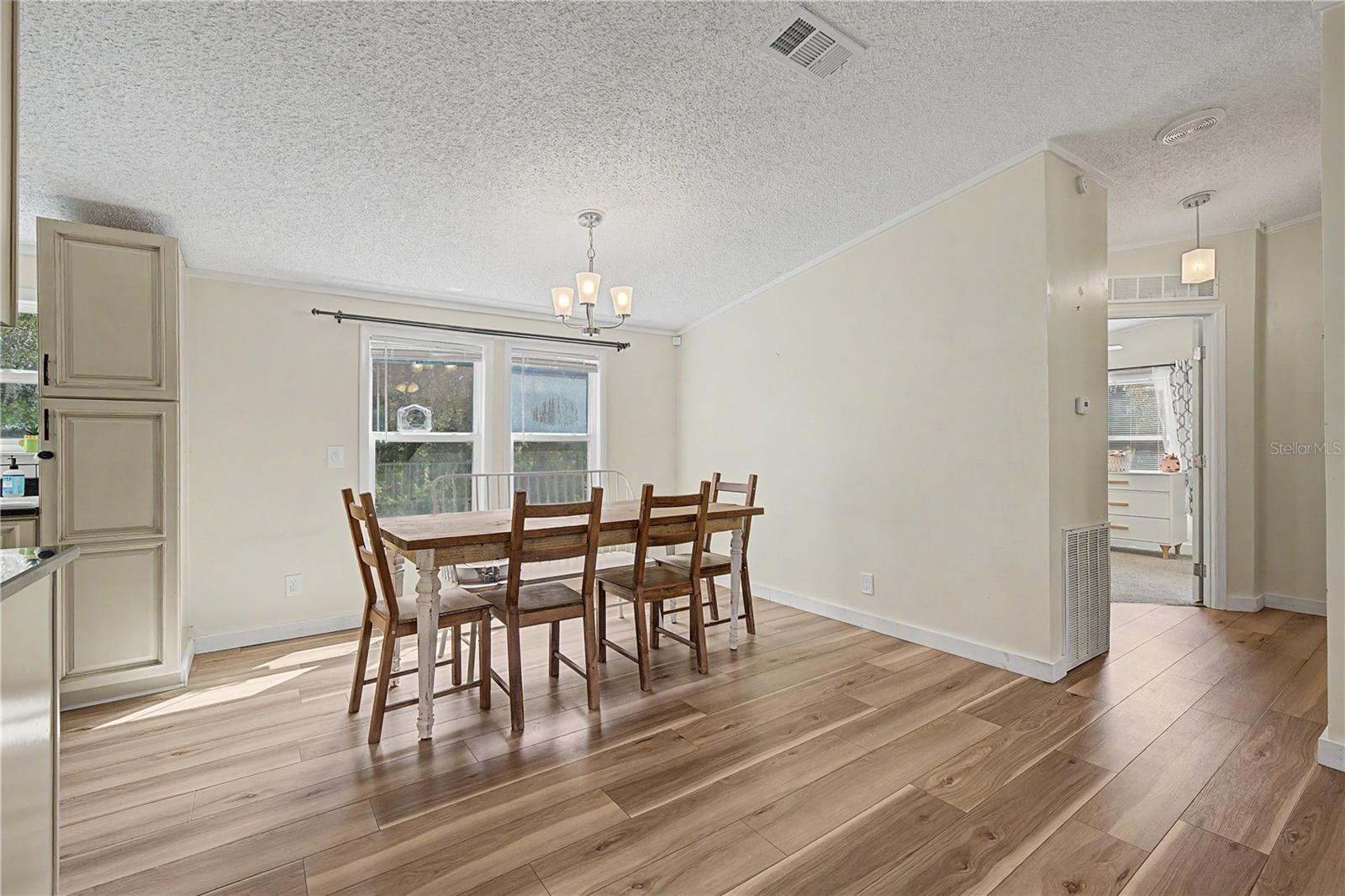 3935 Ewell Rd Property Photo 12