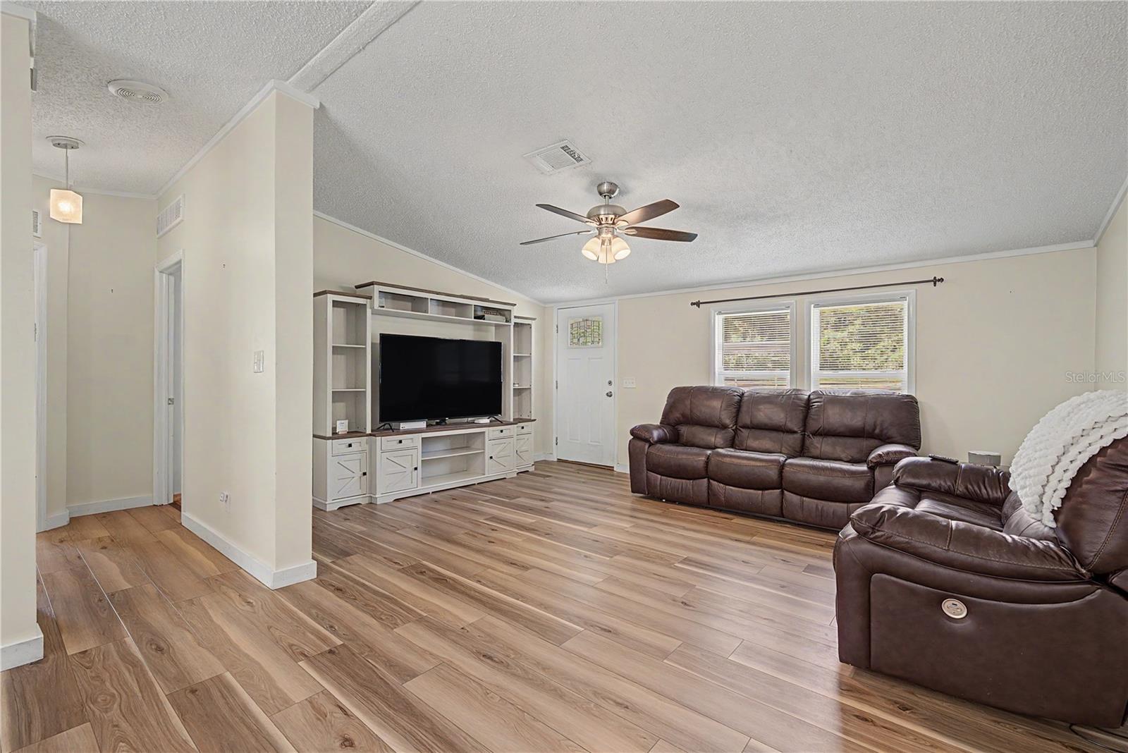 3935 Ewell Rd Property Photo 13