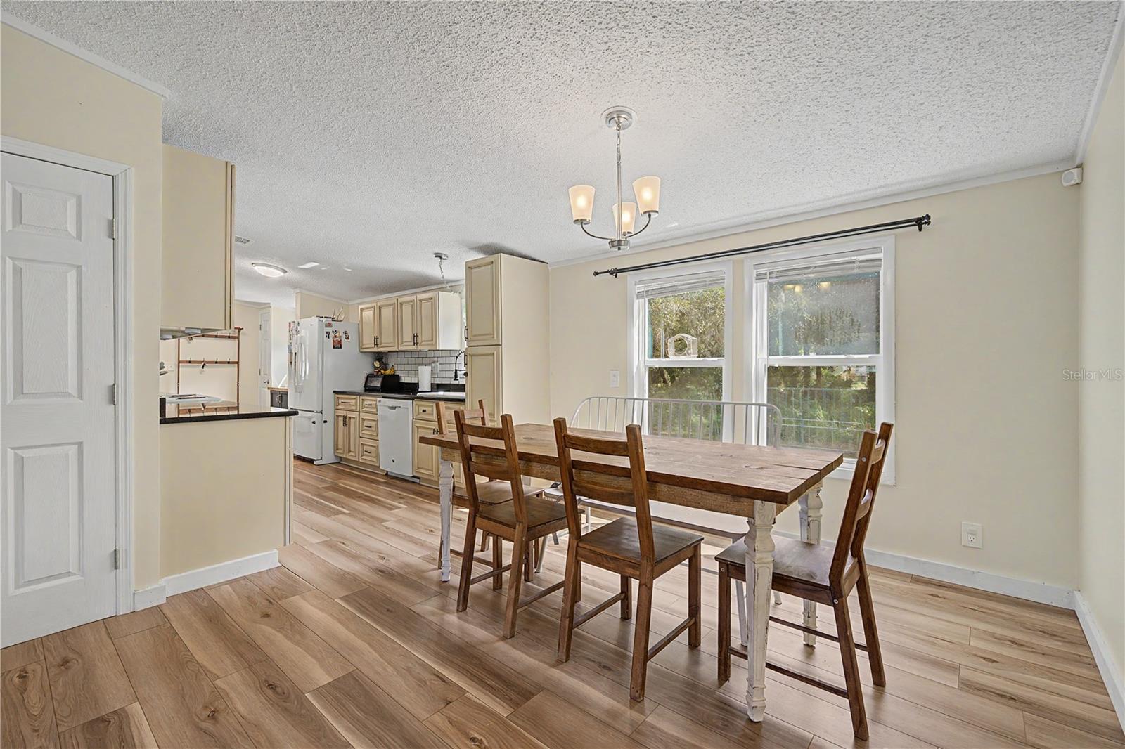 3935 Ewell Rd Property Photo 14