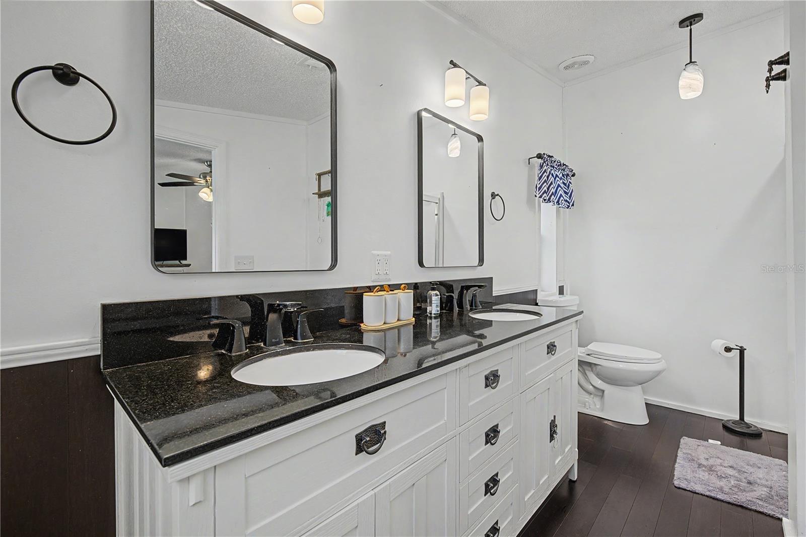 3935 Ewell Rd Property Photo 21