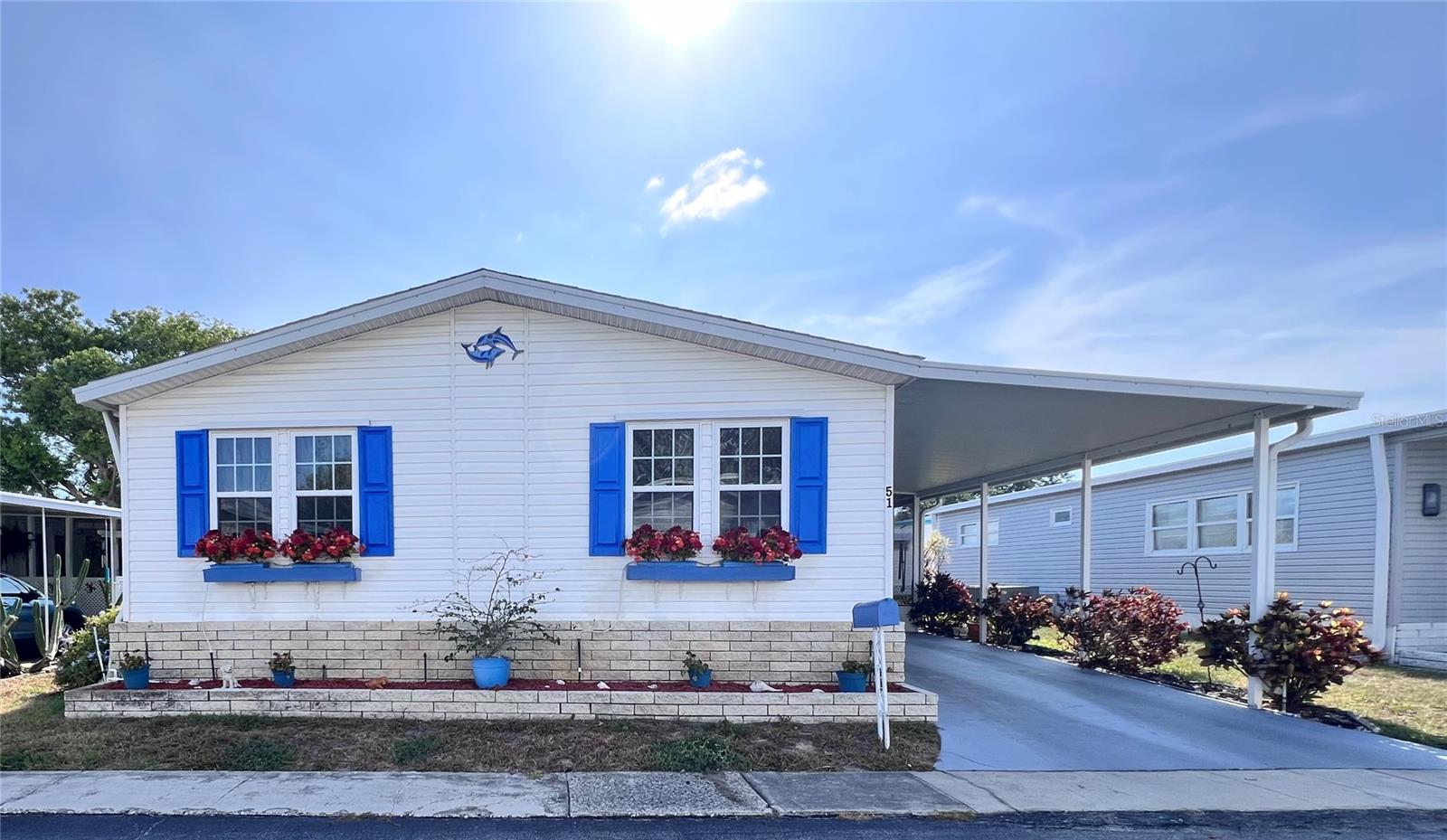 51 Pindo Palm St E Property Photo 1