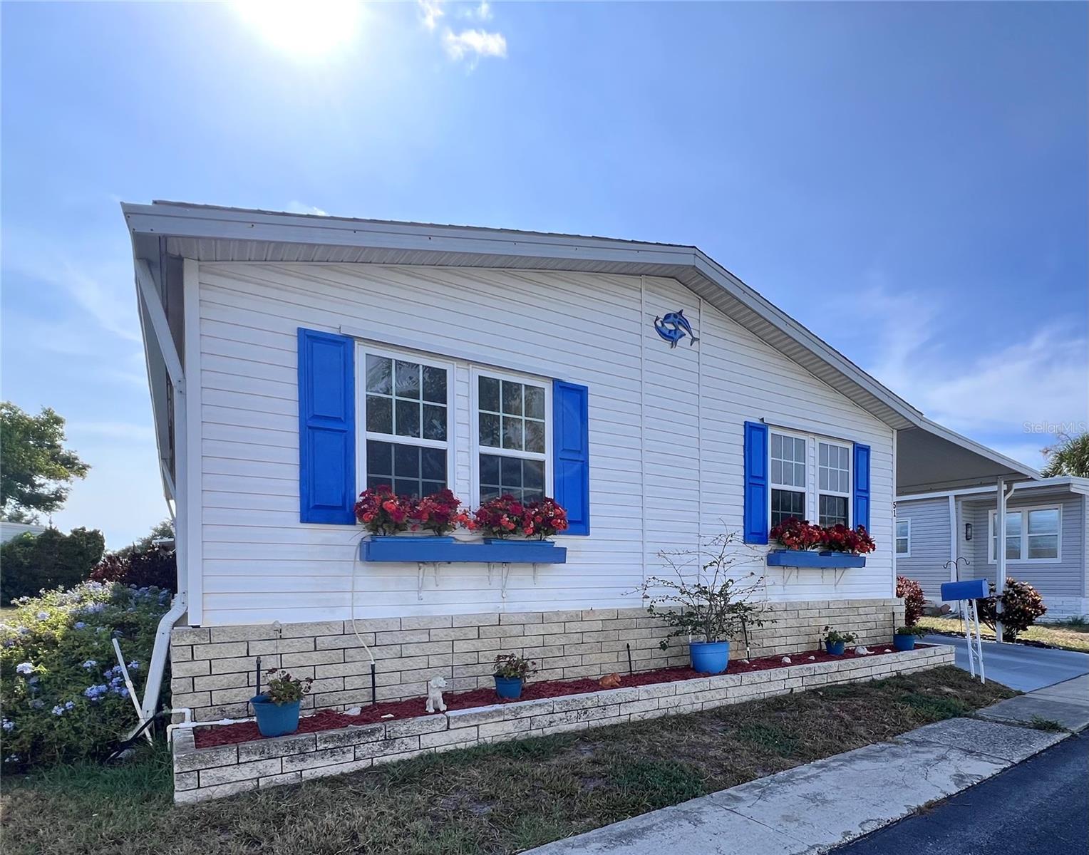 51 Pindo Palm St E Property Photo 5