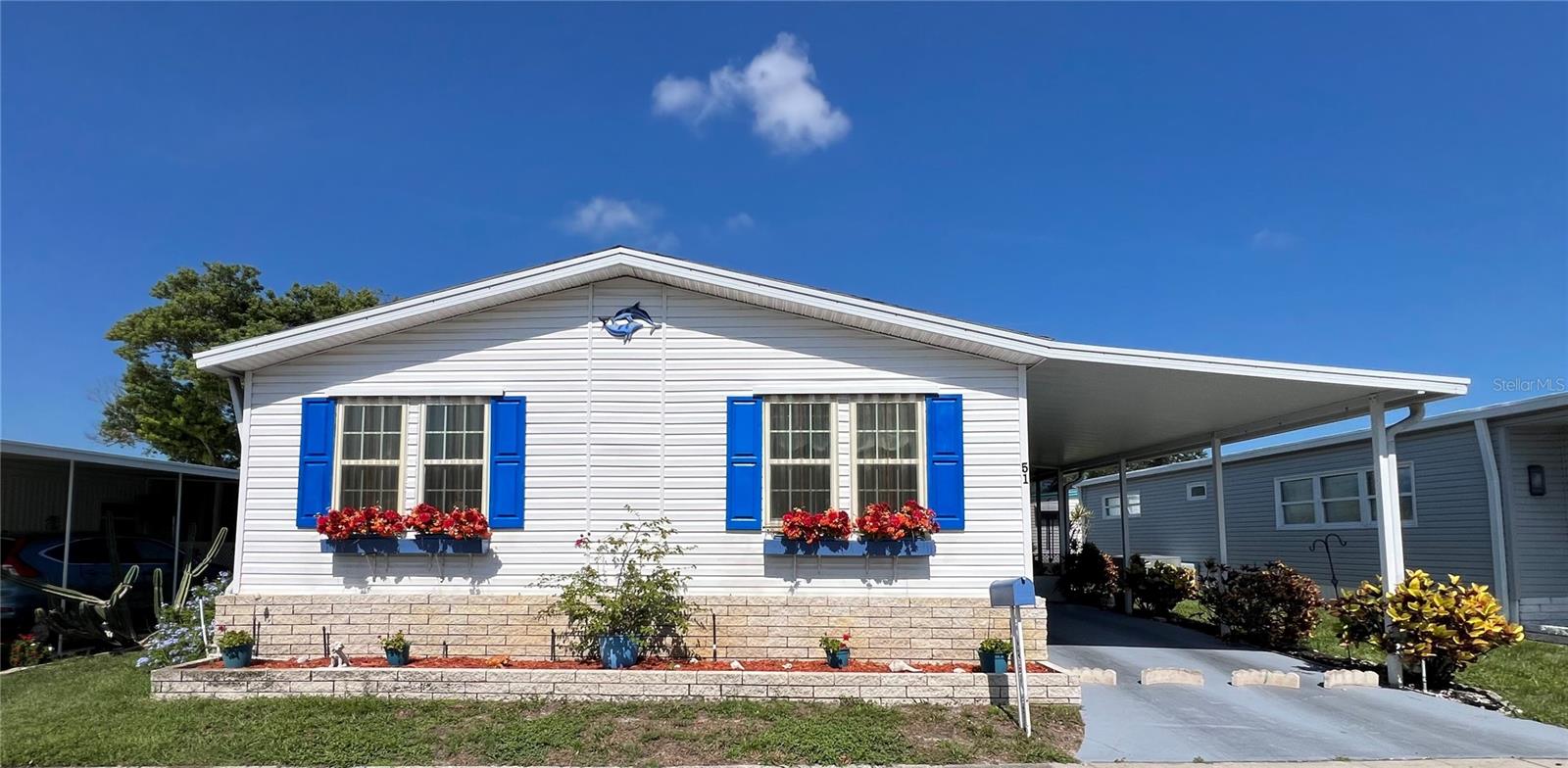 51 Pindo Palm St E Property Photo 7