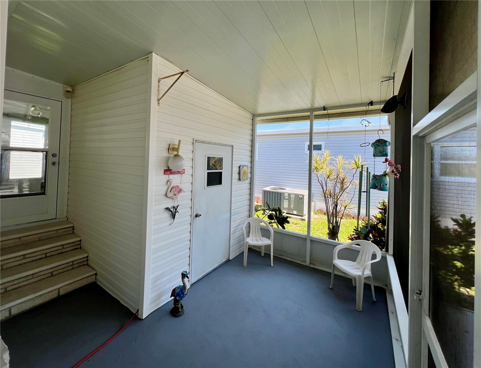51 Pindo Palm St E Property Photo 9