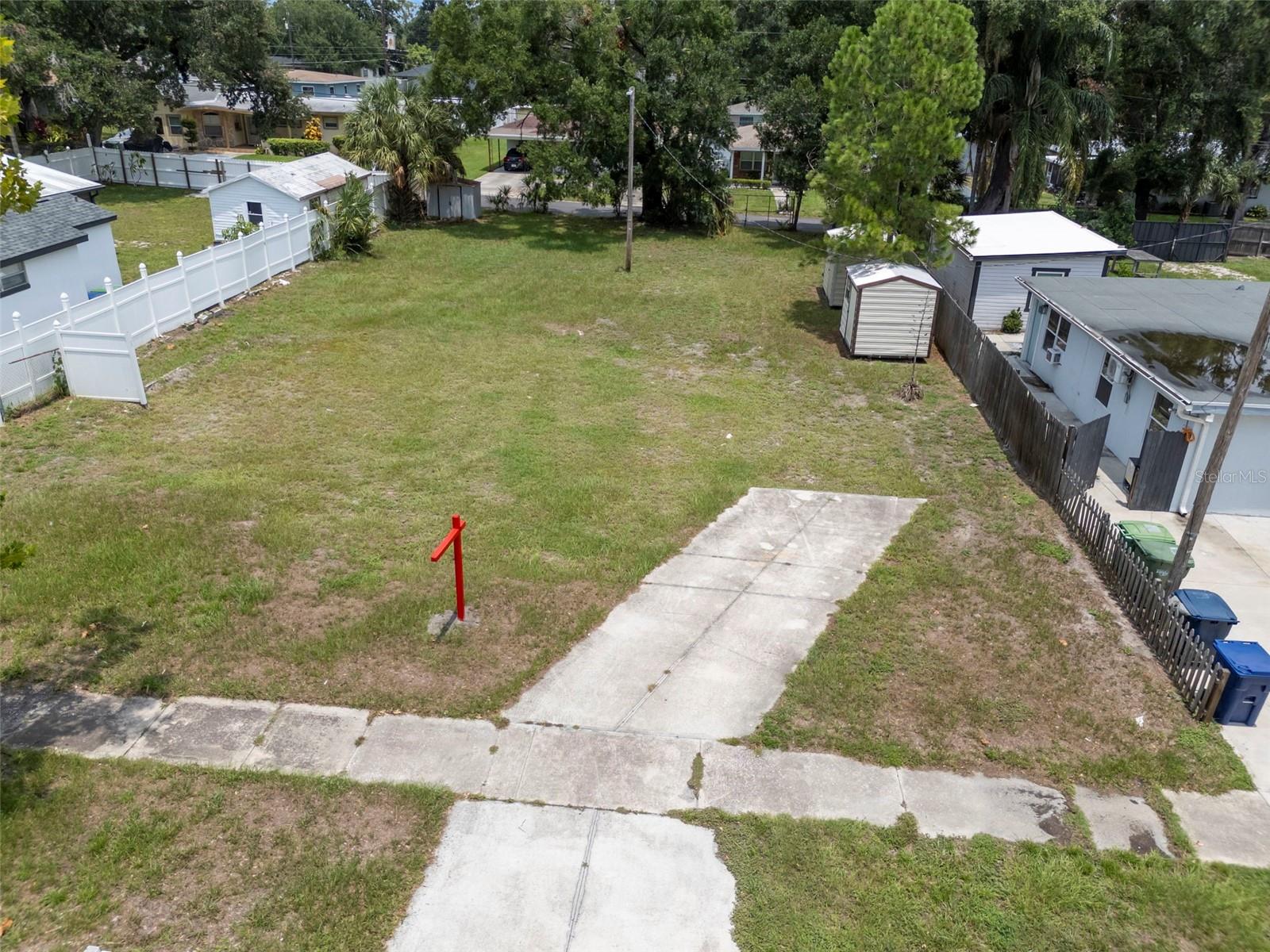 2211 W Ohio Ave Property Photo 1