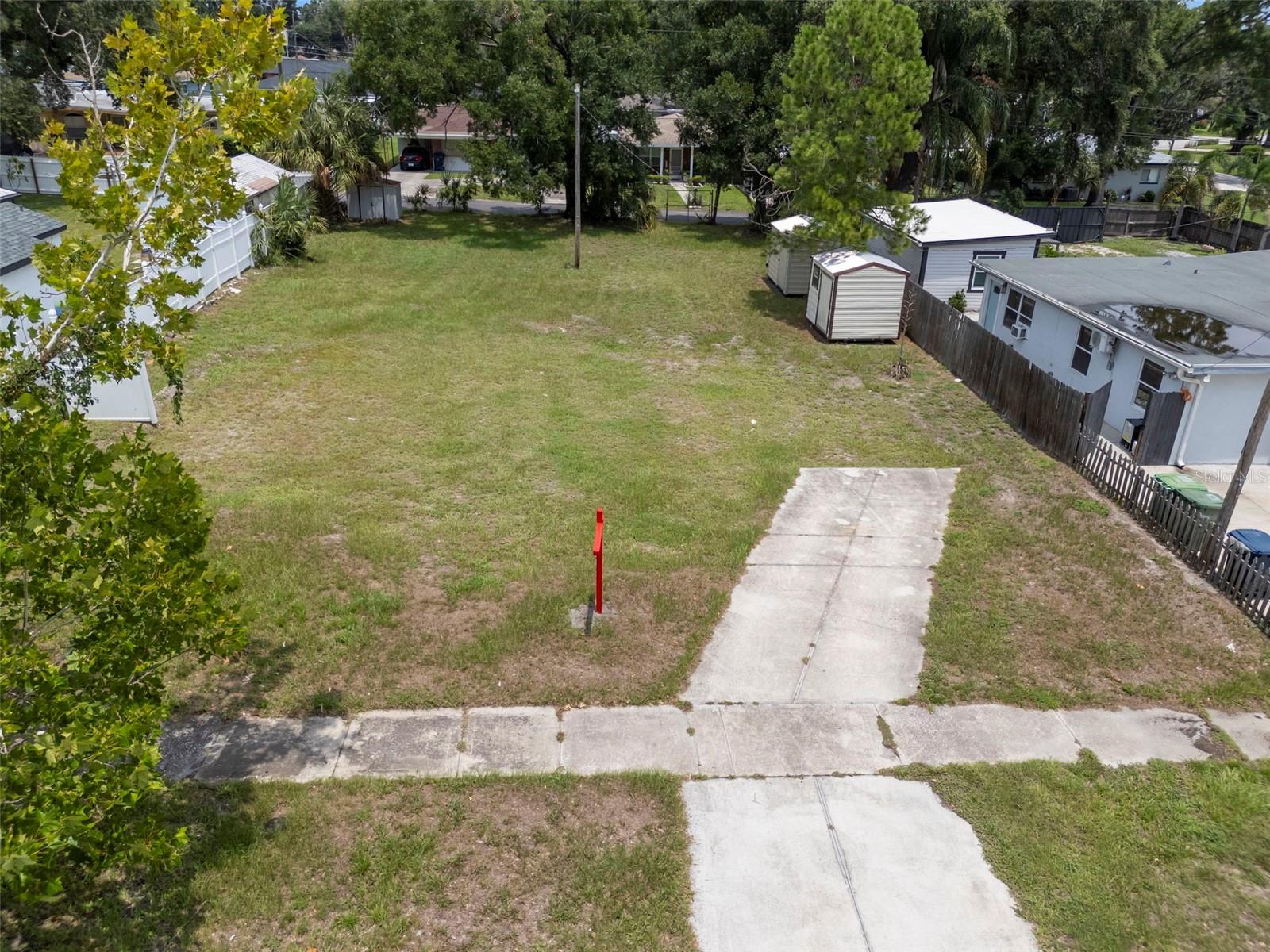 2211 W Ohio Ave Property Photo 6