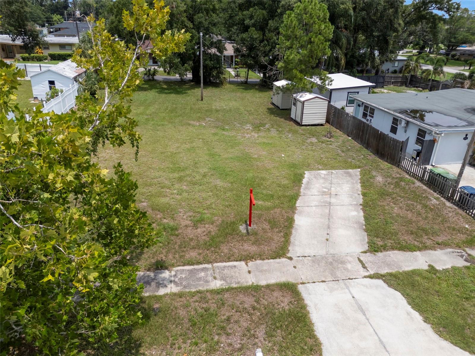 2211 W Ohio Ave Property Photo 7
