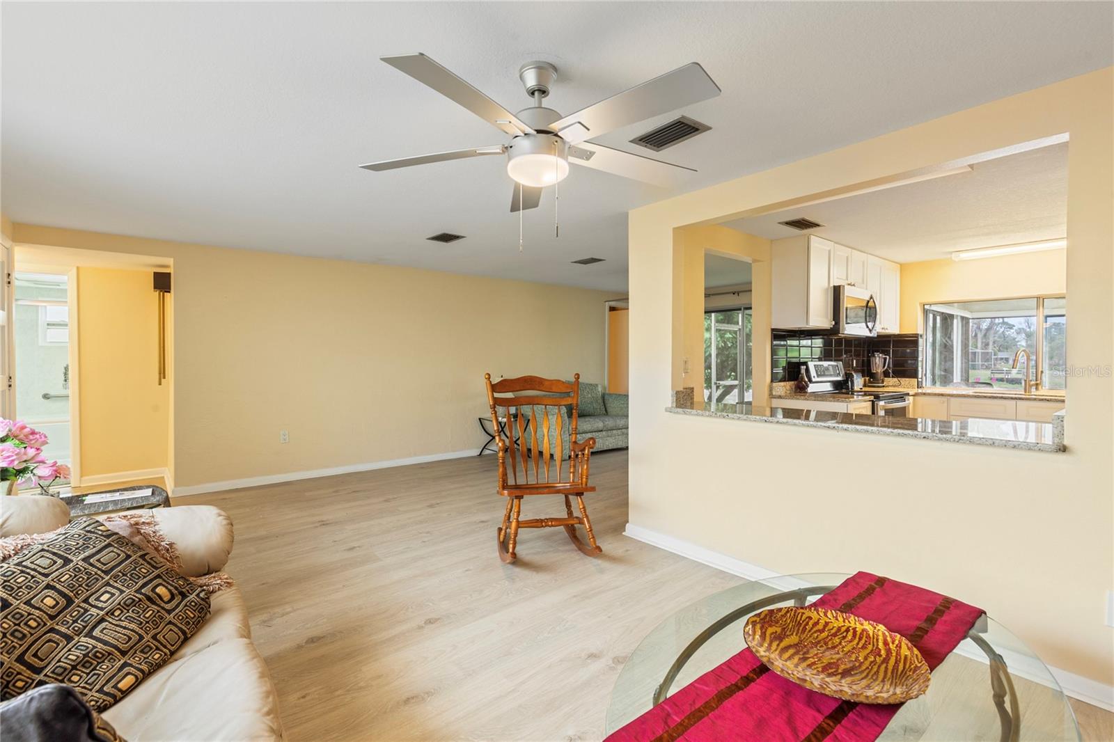 3228 Rock Valley Dr Property Photo 6