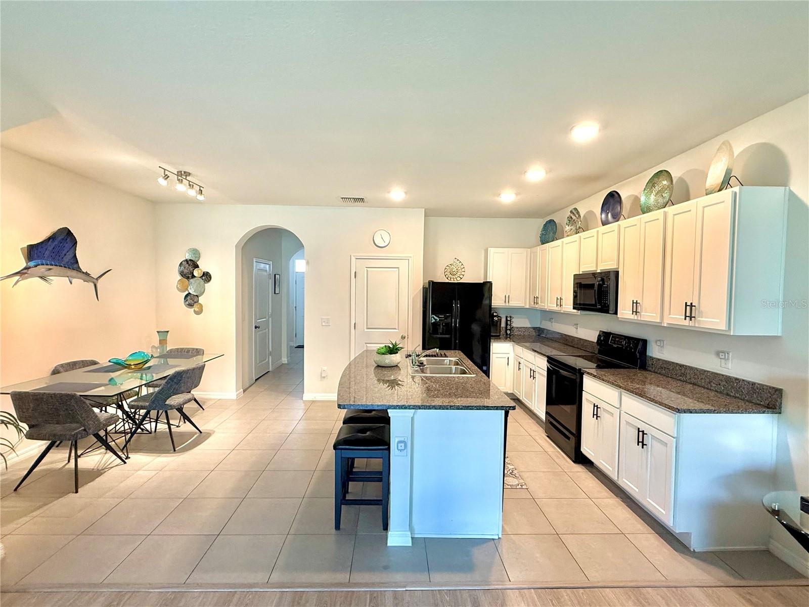 8771 Falling Blue Pl Property Photo 10