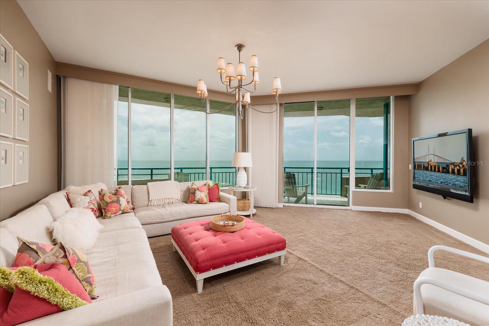 1560 Gulf Blvd #1101 Property Photo 8