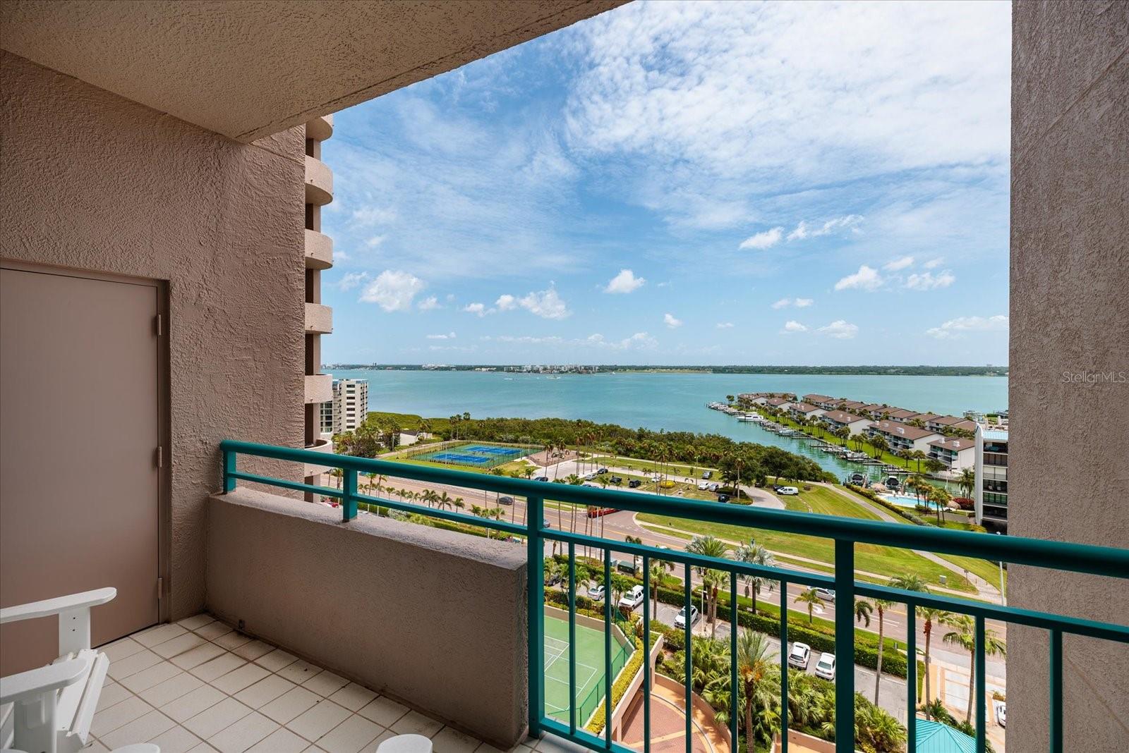 1560 Gulf Blvd #1101 Property Photo 19