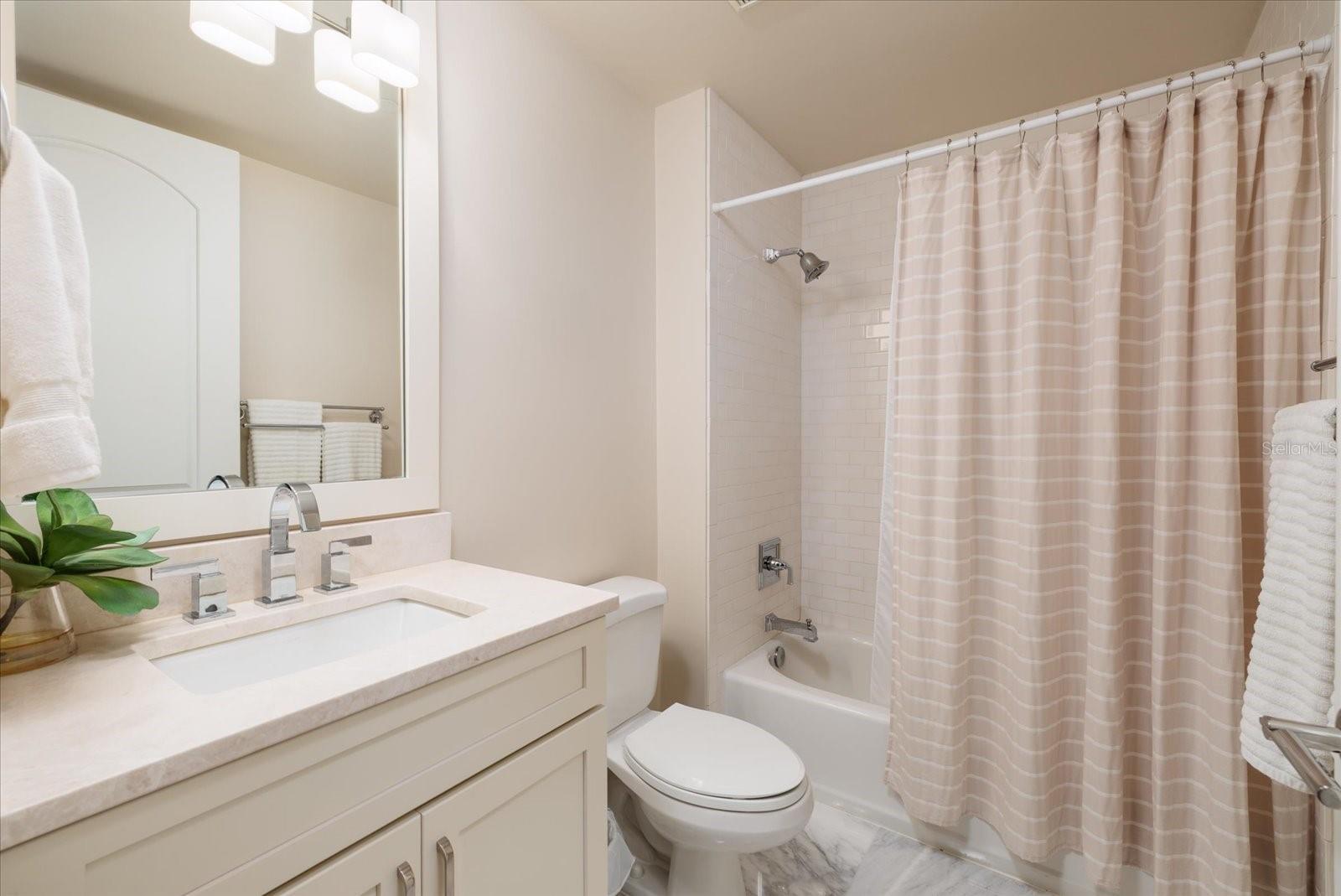 1560 Gulf Blvd #1101 Property Photo 34