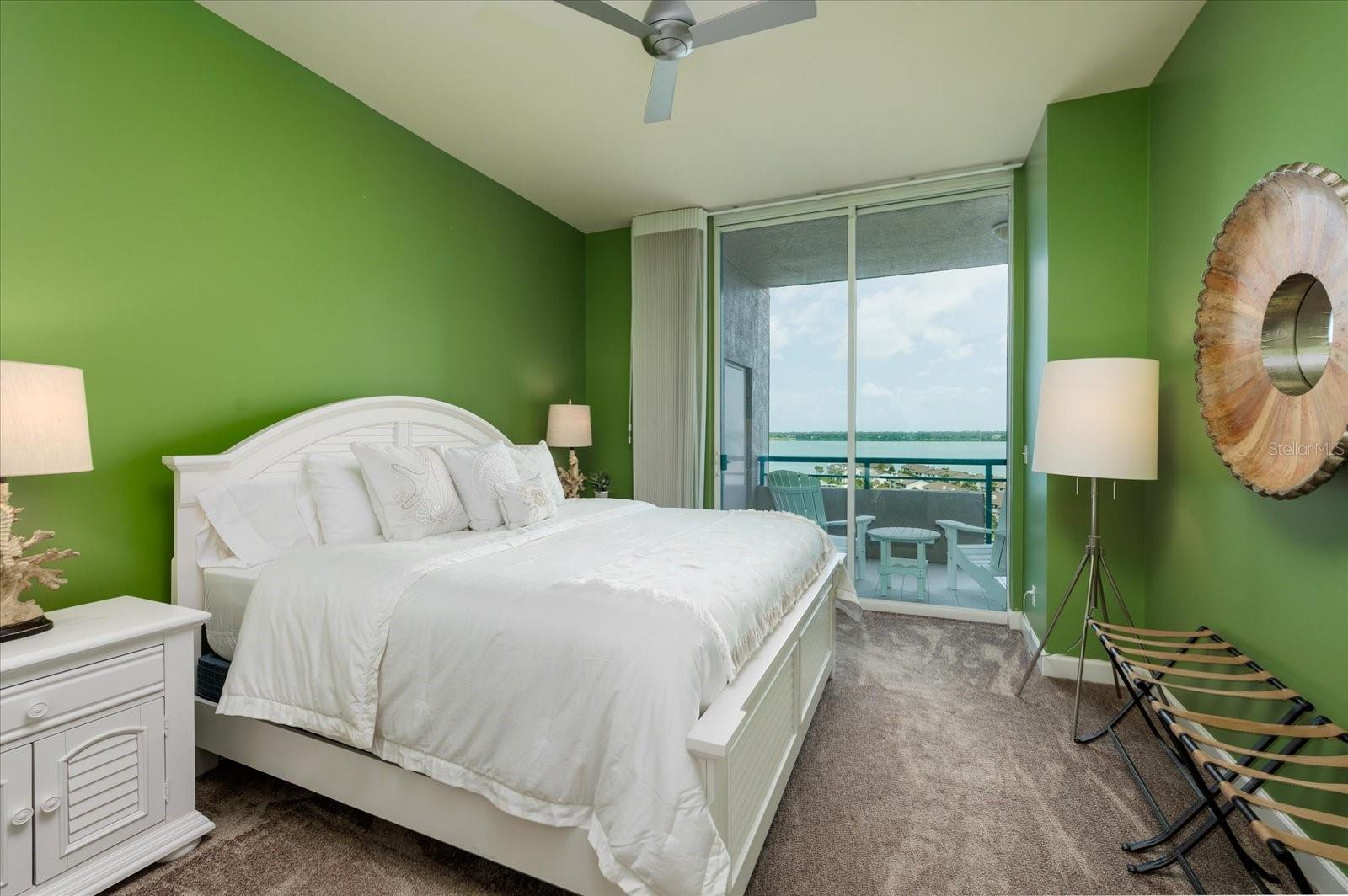 1560 Gulf Blvd #1101 Property Photo 35