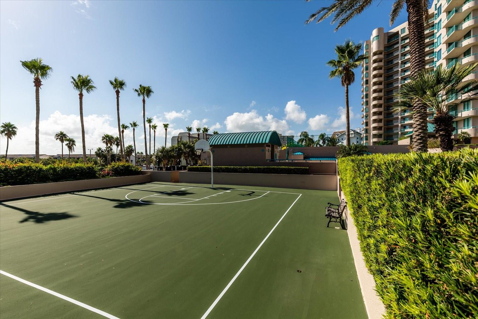 1560 Gulf Blvd #1101 Property Photo 47