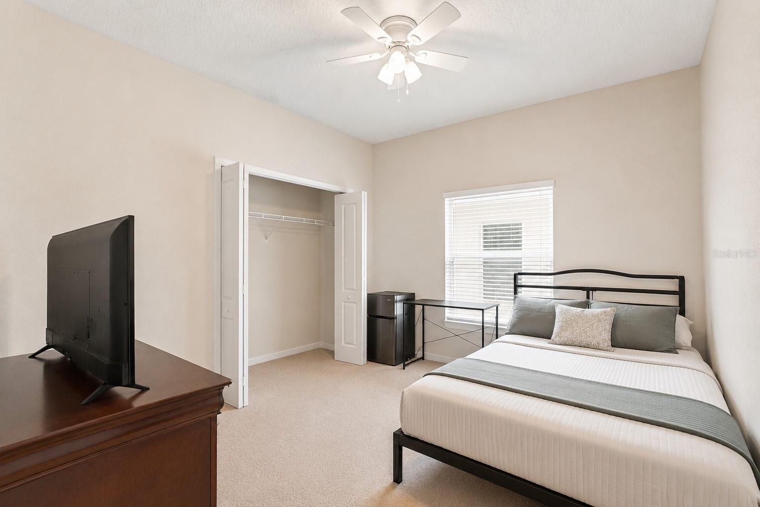 10637 Liberty Bell Dr Property Photo 28