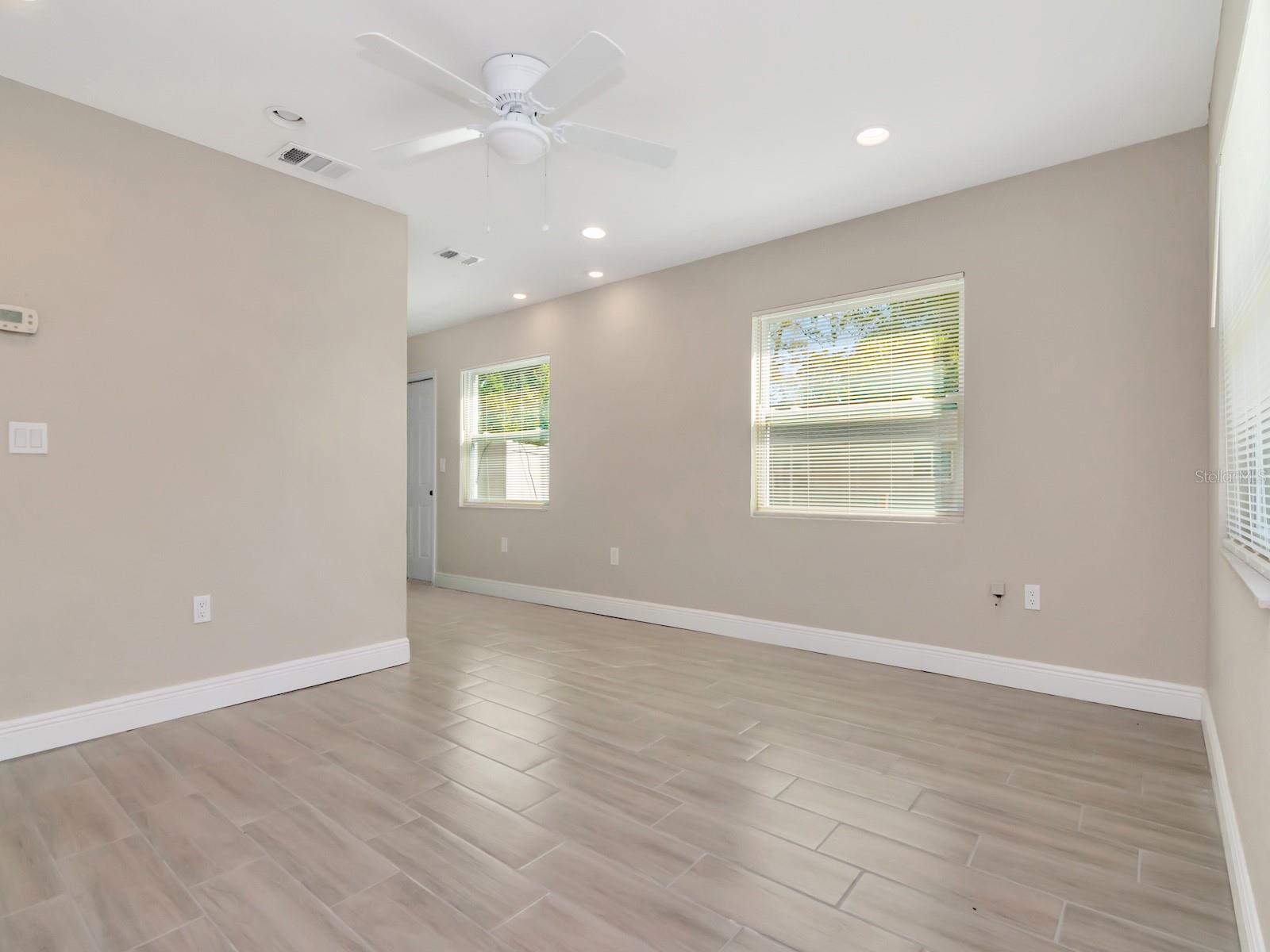 1207 62nd Ave E Property Photo 6