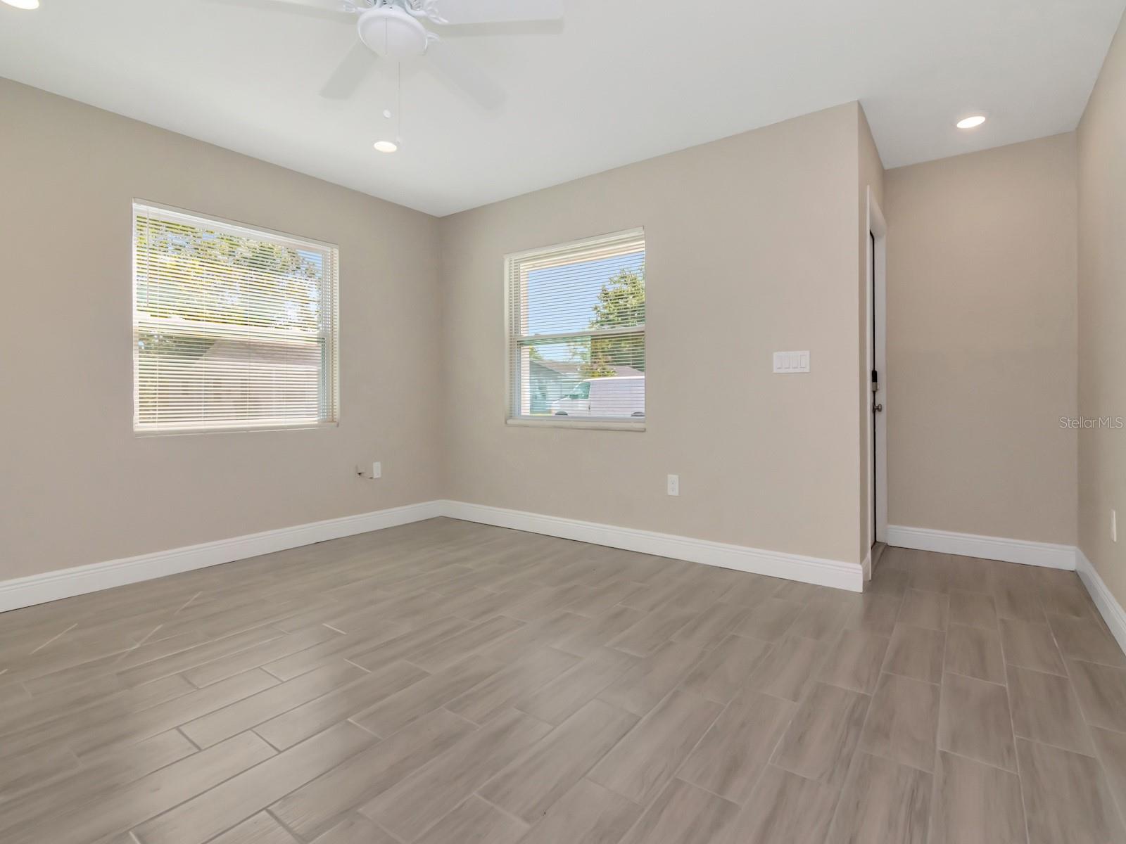 1207 62nd Ave E Property Photo 8