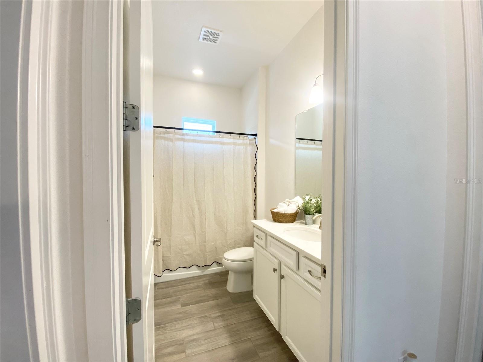 724 Winterside Dr Property Photo 45