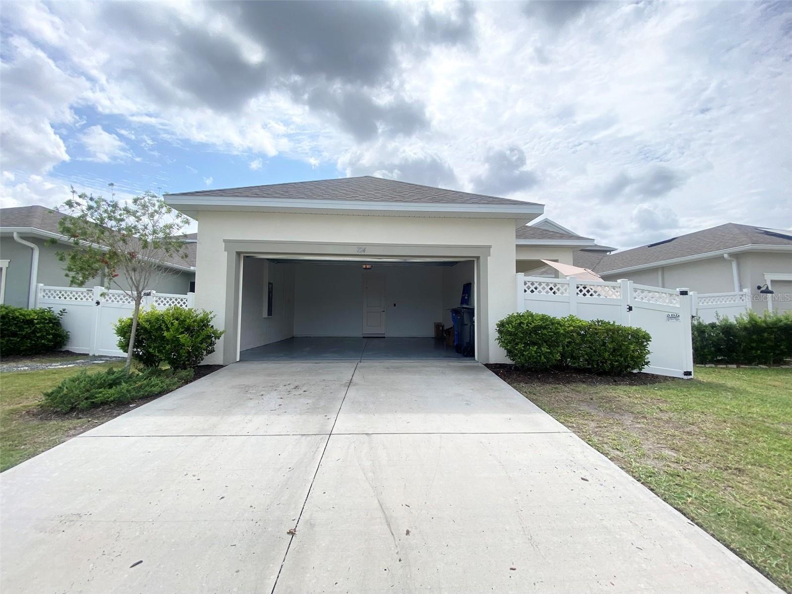 724 Winterside Dr Property Photo 49