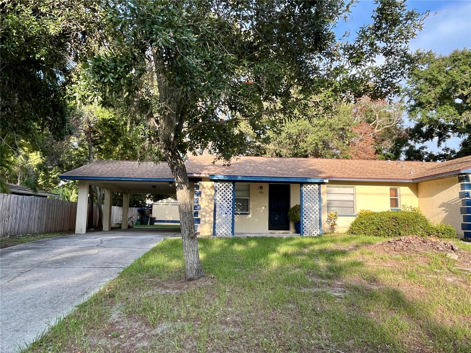 705 BAYOU AVE Property Photo 1