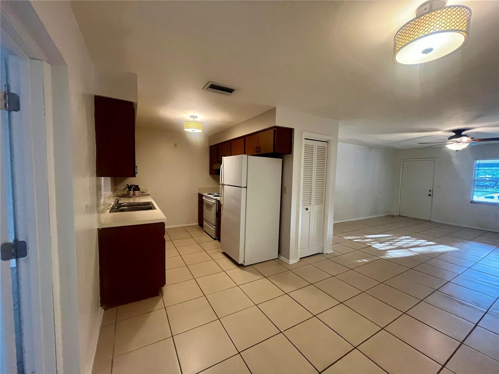 705 Bayou Ave Property Photo 5
