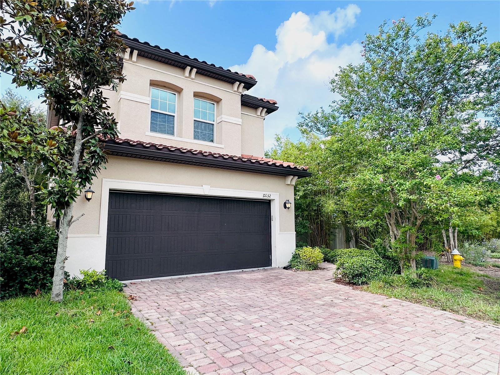 10132 Grand Oak Cir Property Photo 1