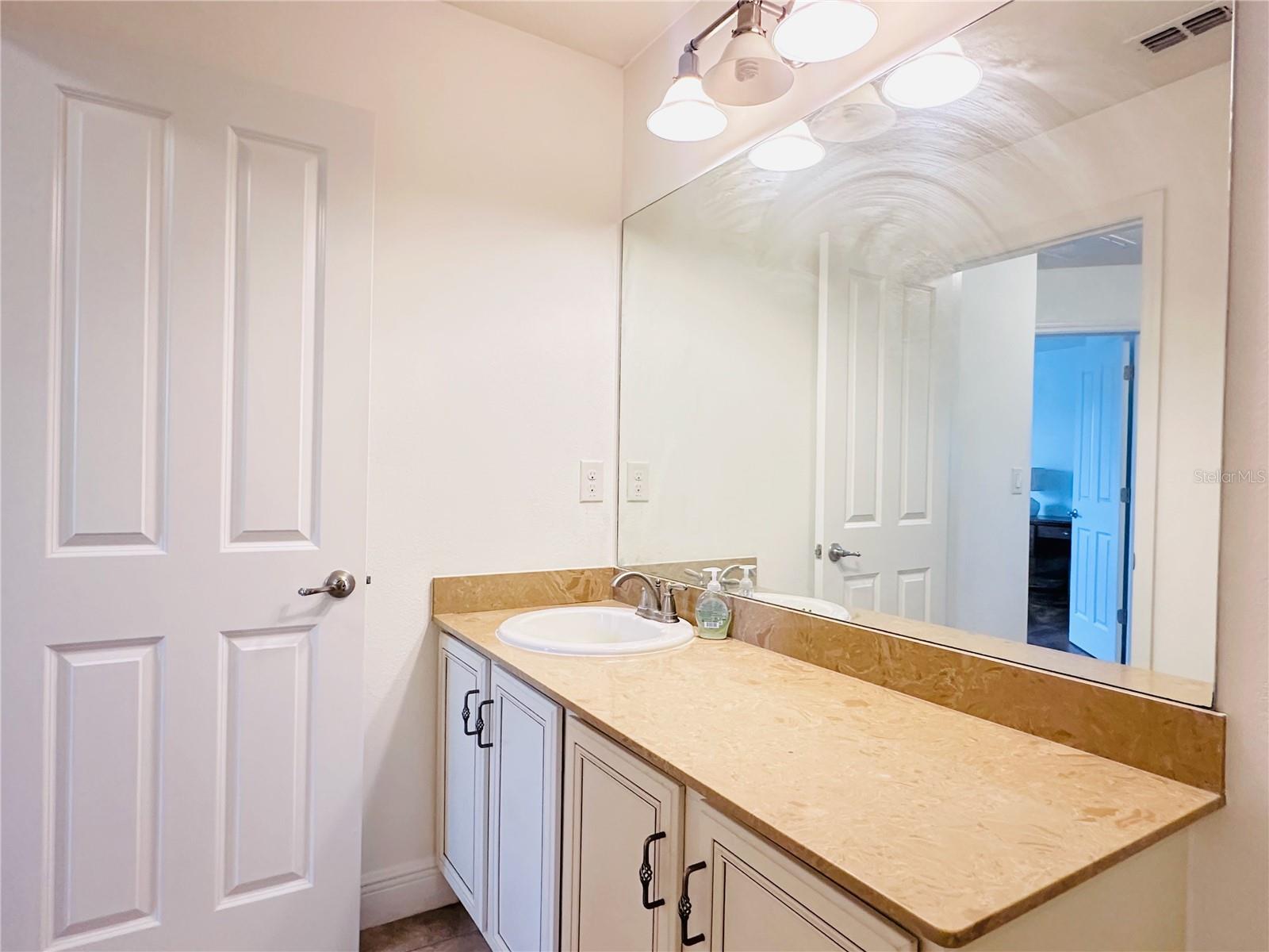 10132 Grand Oak Cir Property Photo 27