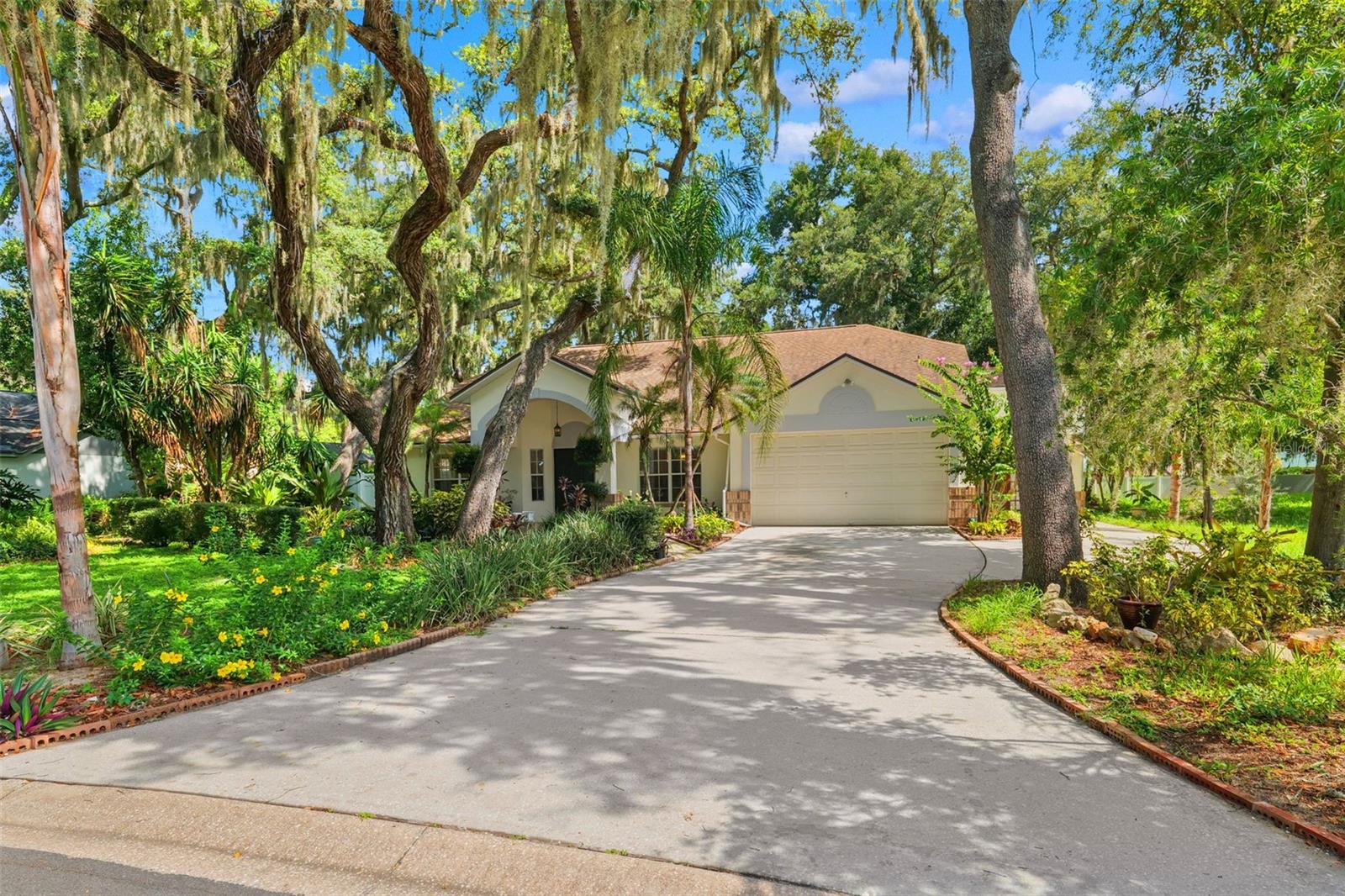 2770 Buckhorn Oaks Dr Property Photo 1