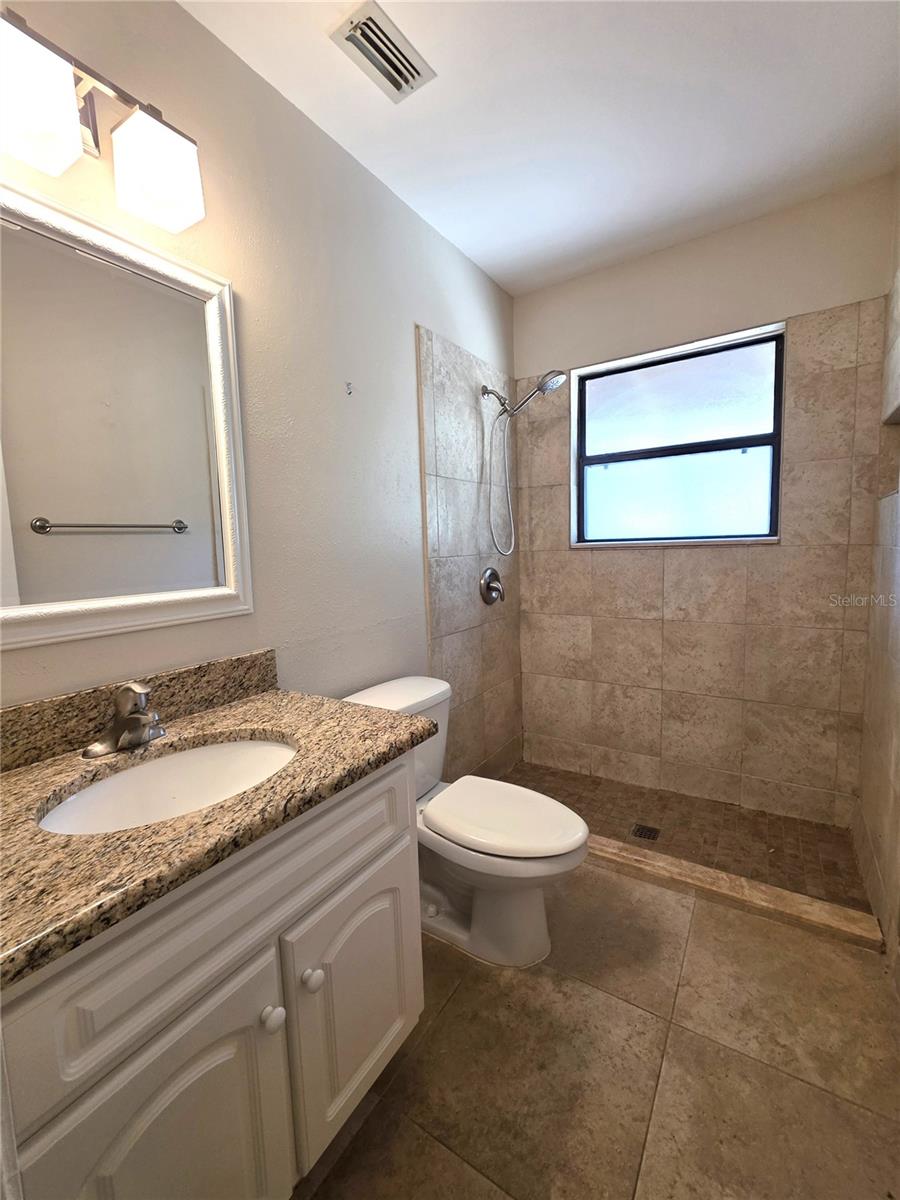 4045 Bluff Oak Ct Property Photo 14