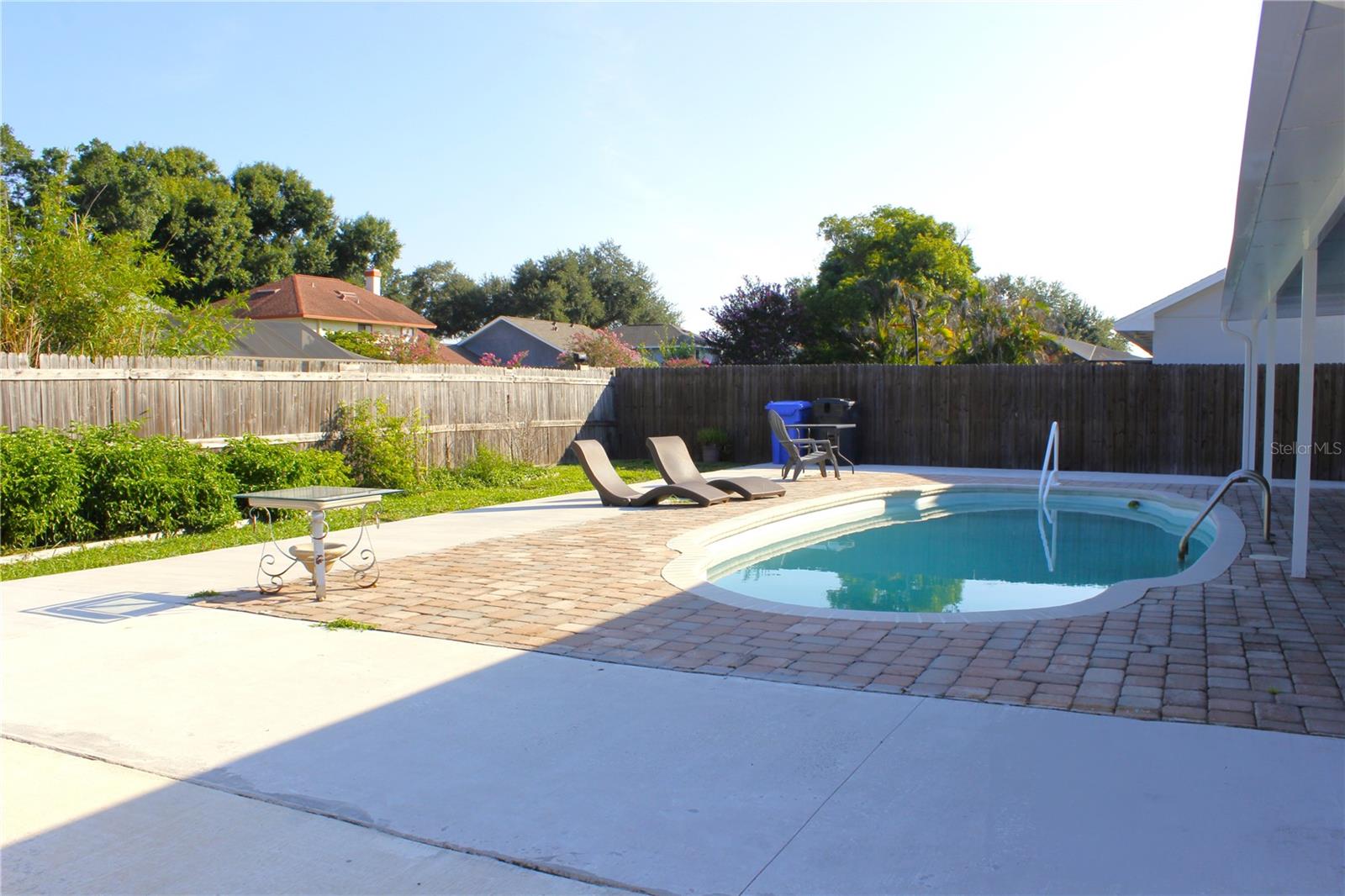 1913 Firethorn Ct Property Photo 24