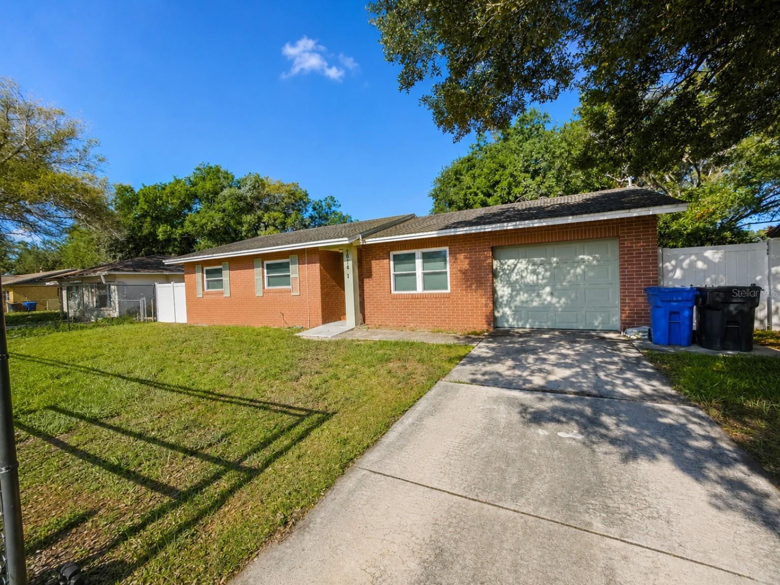 5814 Hammon Dr Property Photo 1