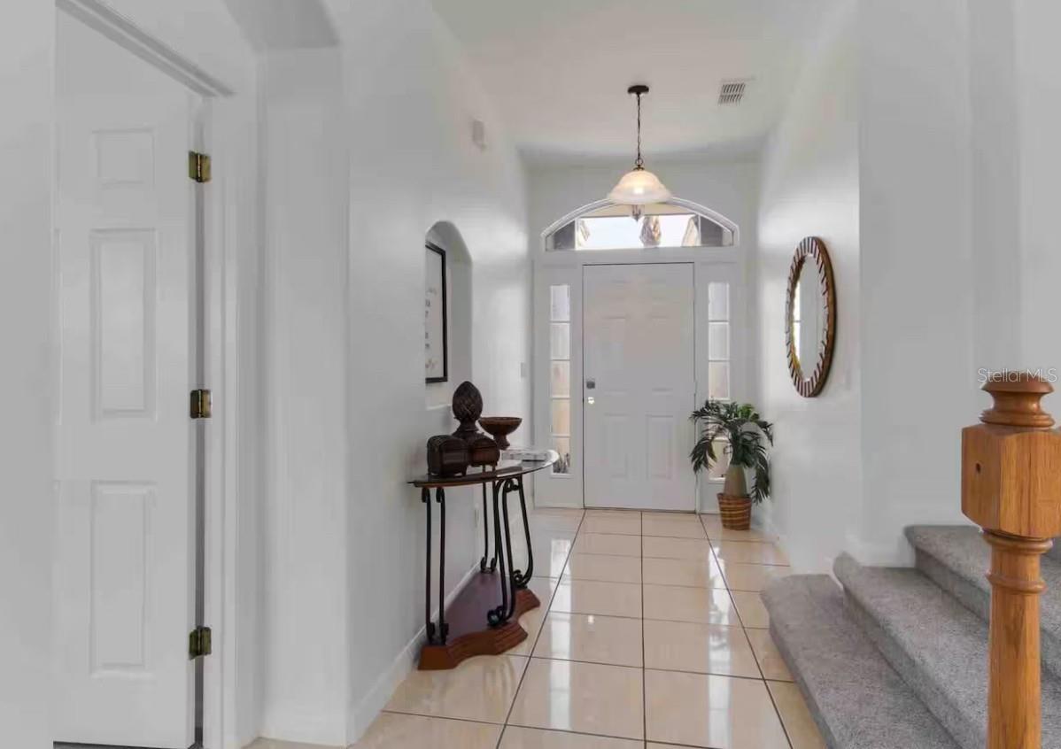 943 Corvina Dr Property Photo 3