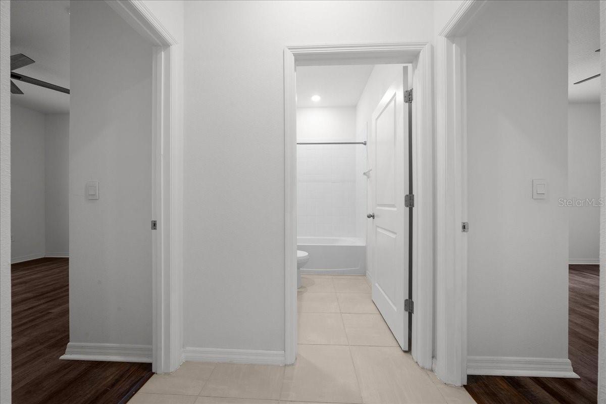 8068 Sw 59th Ter Property Photo 25
