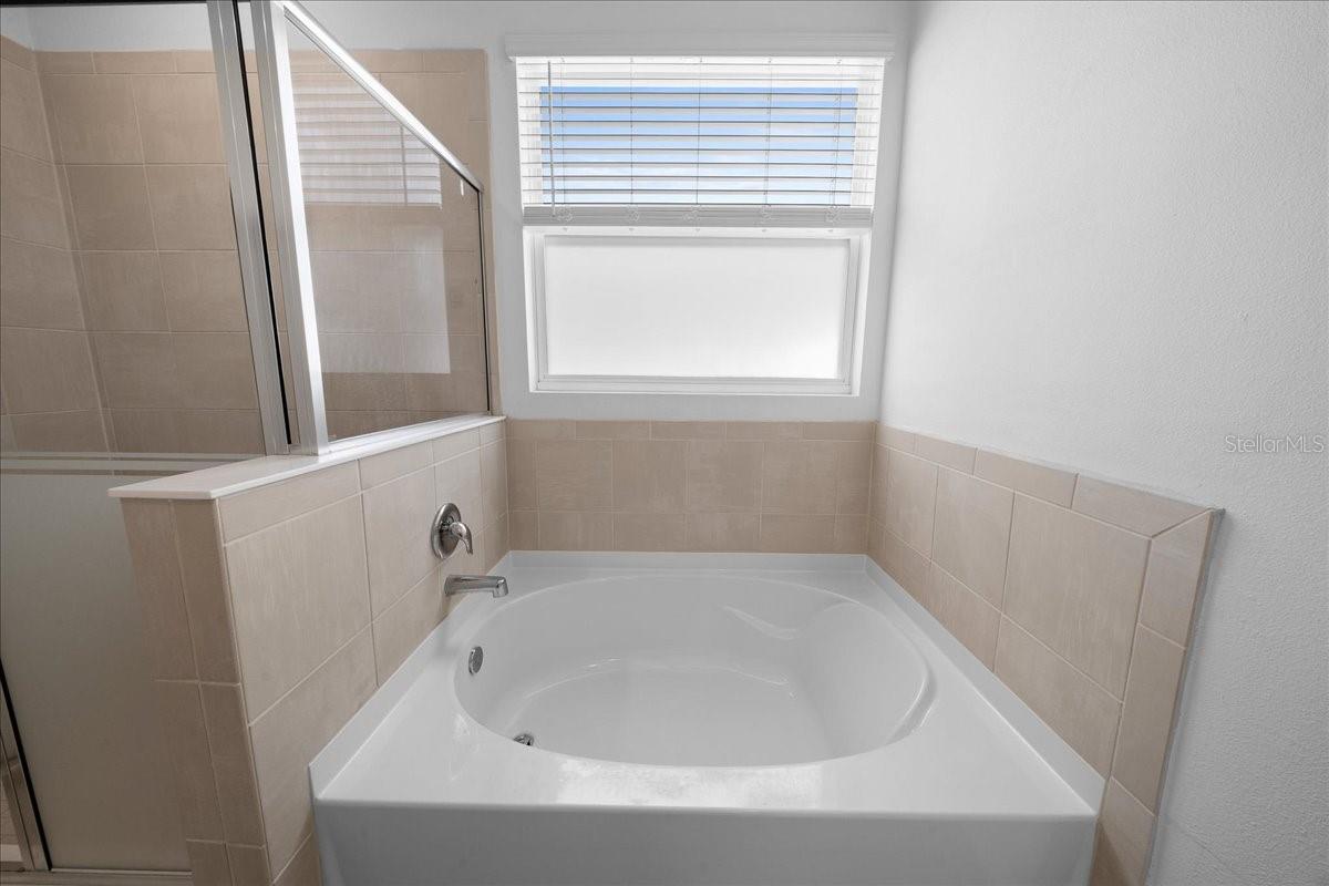 8068 Sw 59th Ter Property Photo 28