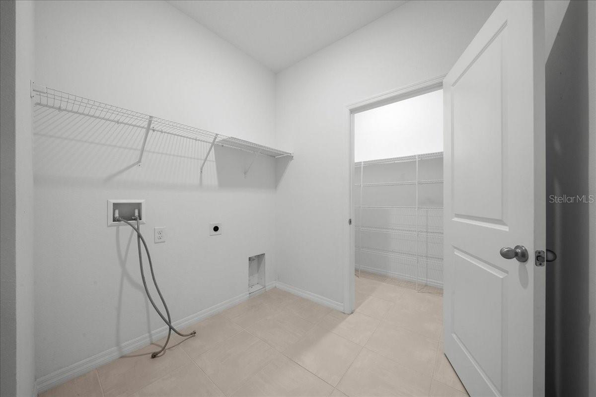 8068 Sw 59th Ter Property Photo 37
