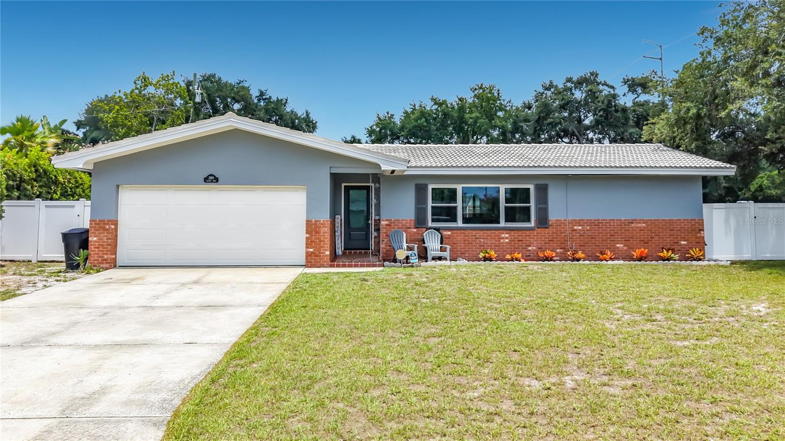 2198 Academy Dr Property Photo 1