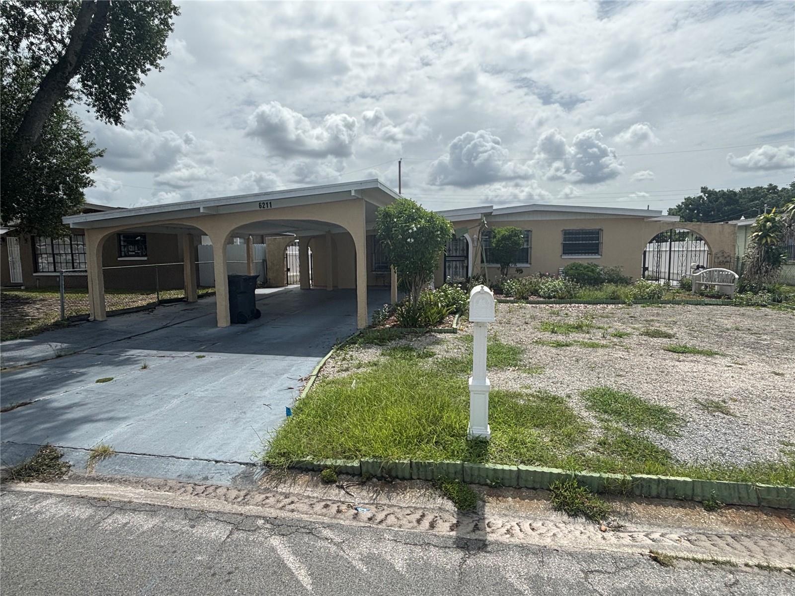 6211 N Clark Ave Property Photo 1
