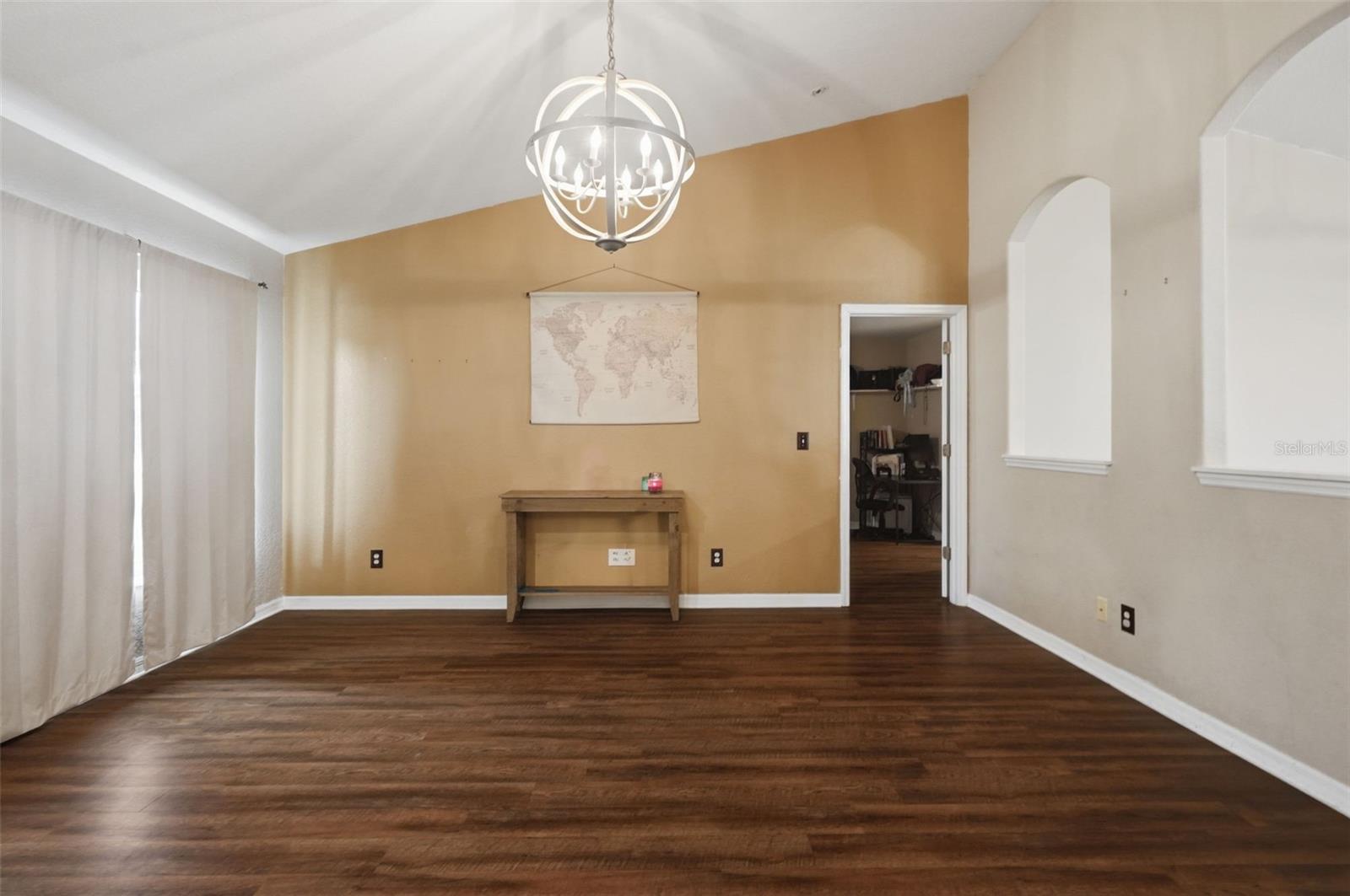 5341 Birchwood Rd Property Photo 4