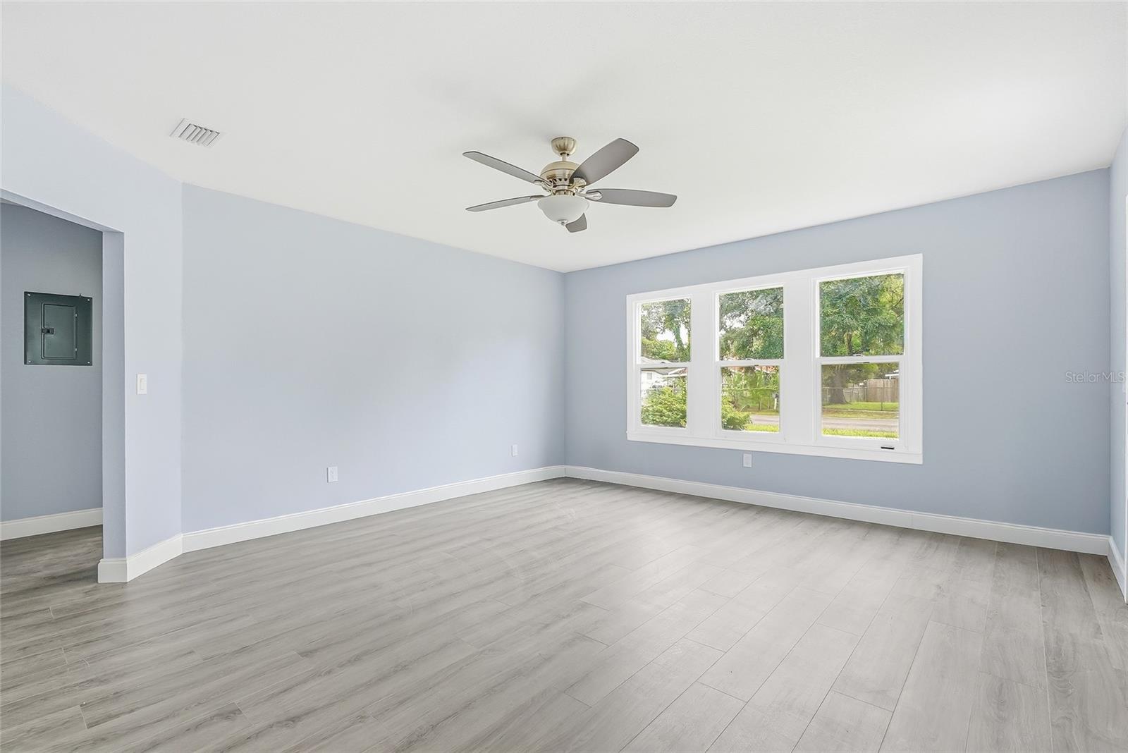 8500 N Boulevard Property Photo 4