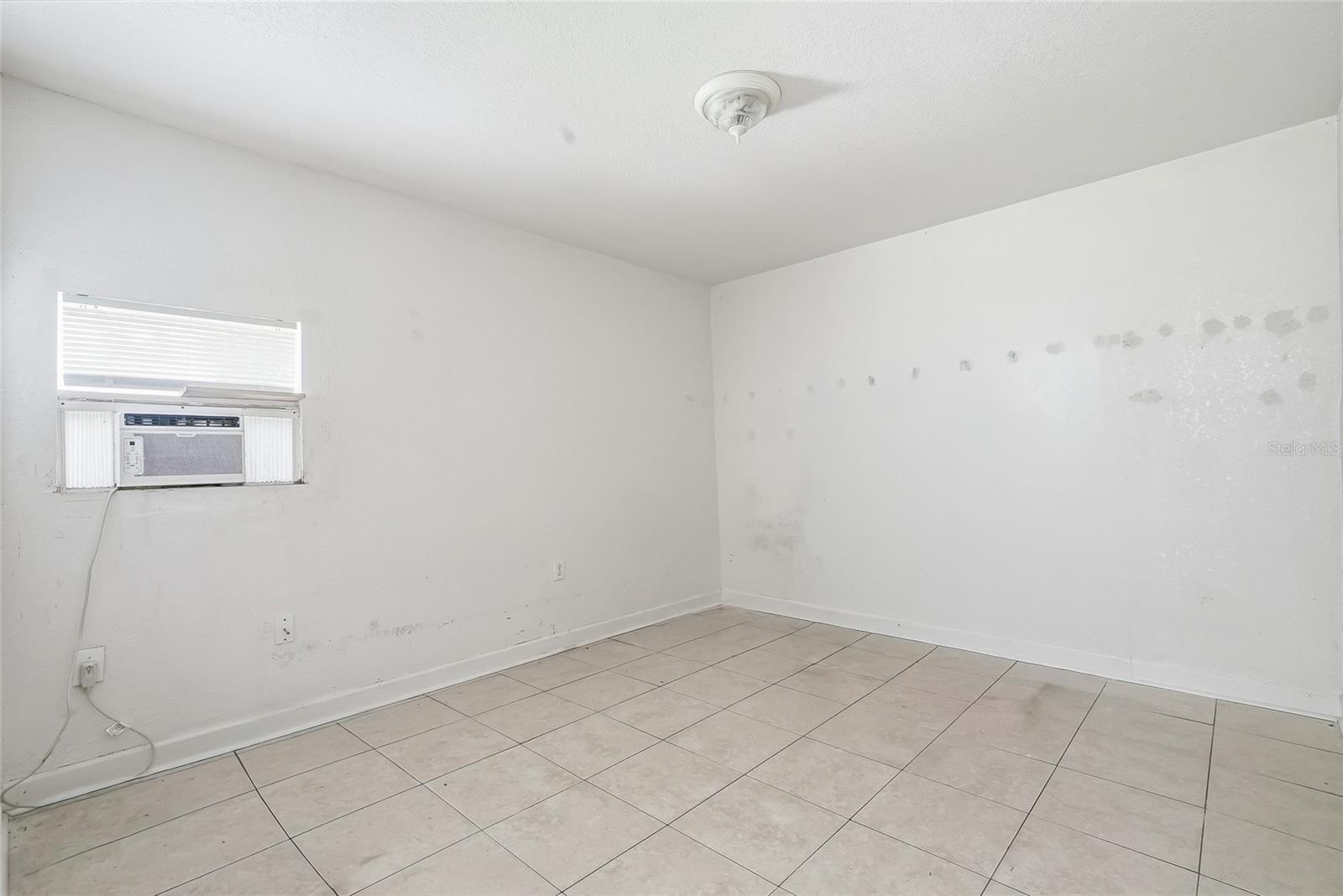8500 N Boulevard Property Photo 31
