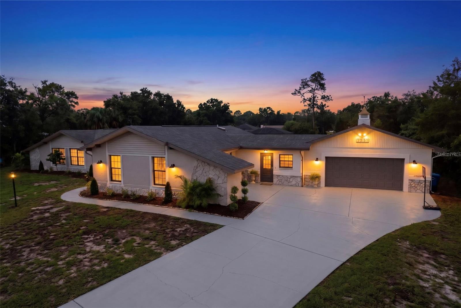 7231 River Country Dr Property Photo 2