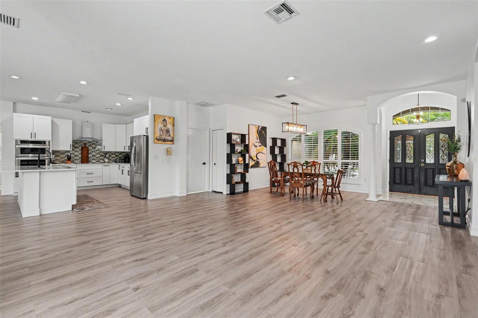 12507 Royal Dublin Ave Property Photo 3