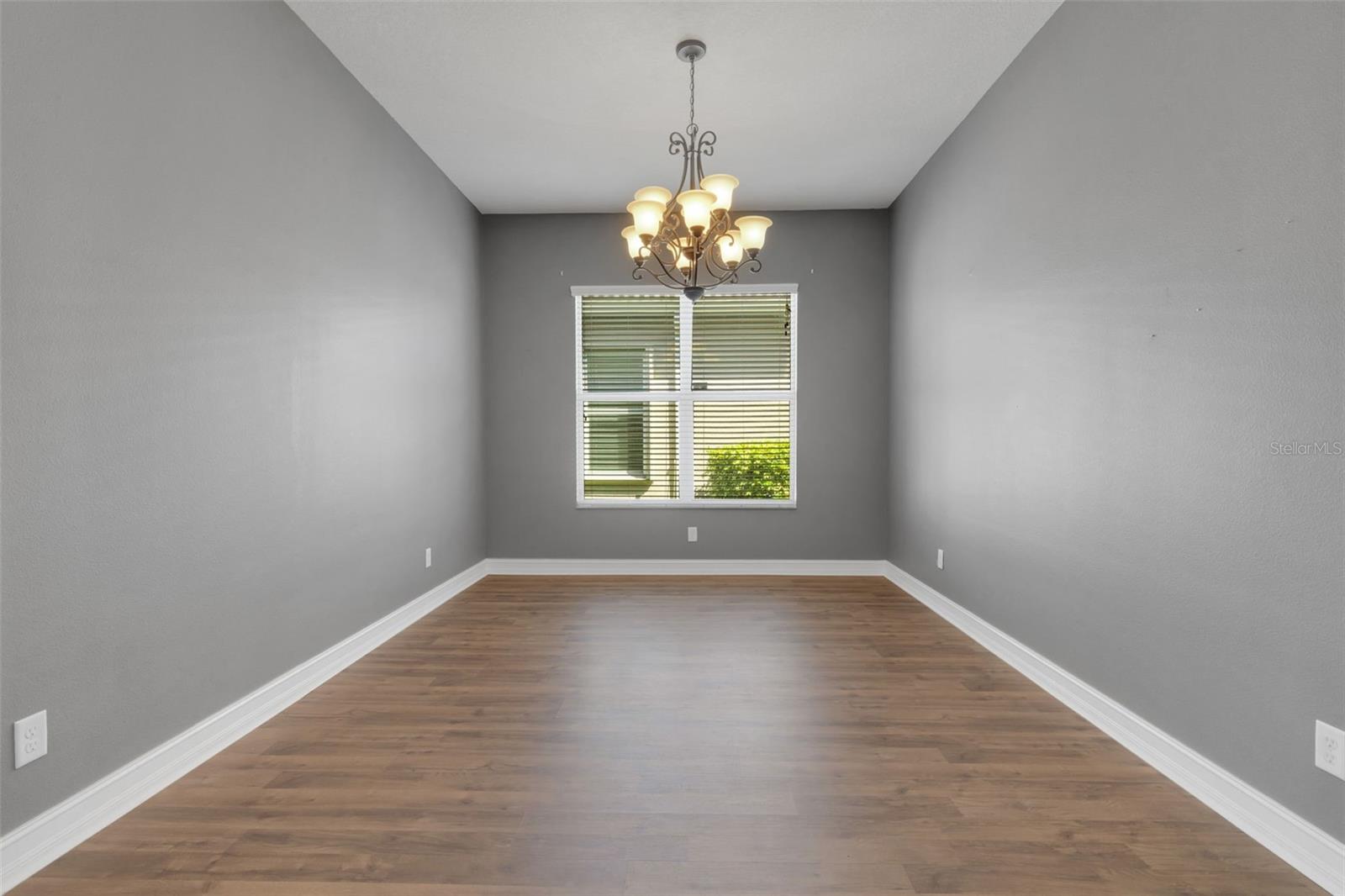 15841 Cobble Mill Dr Property Photo 6