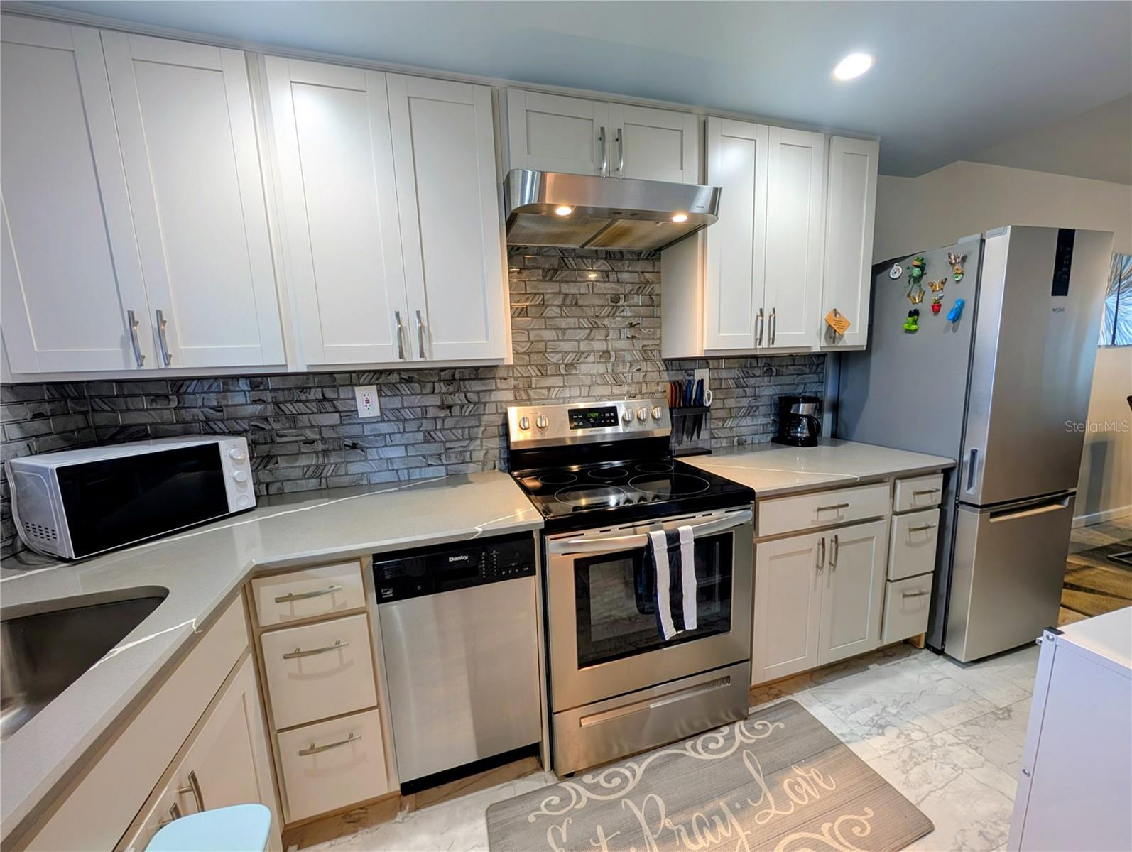 1243 S Martin Luther King Jr Ave #b205 Property Photo 5