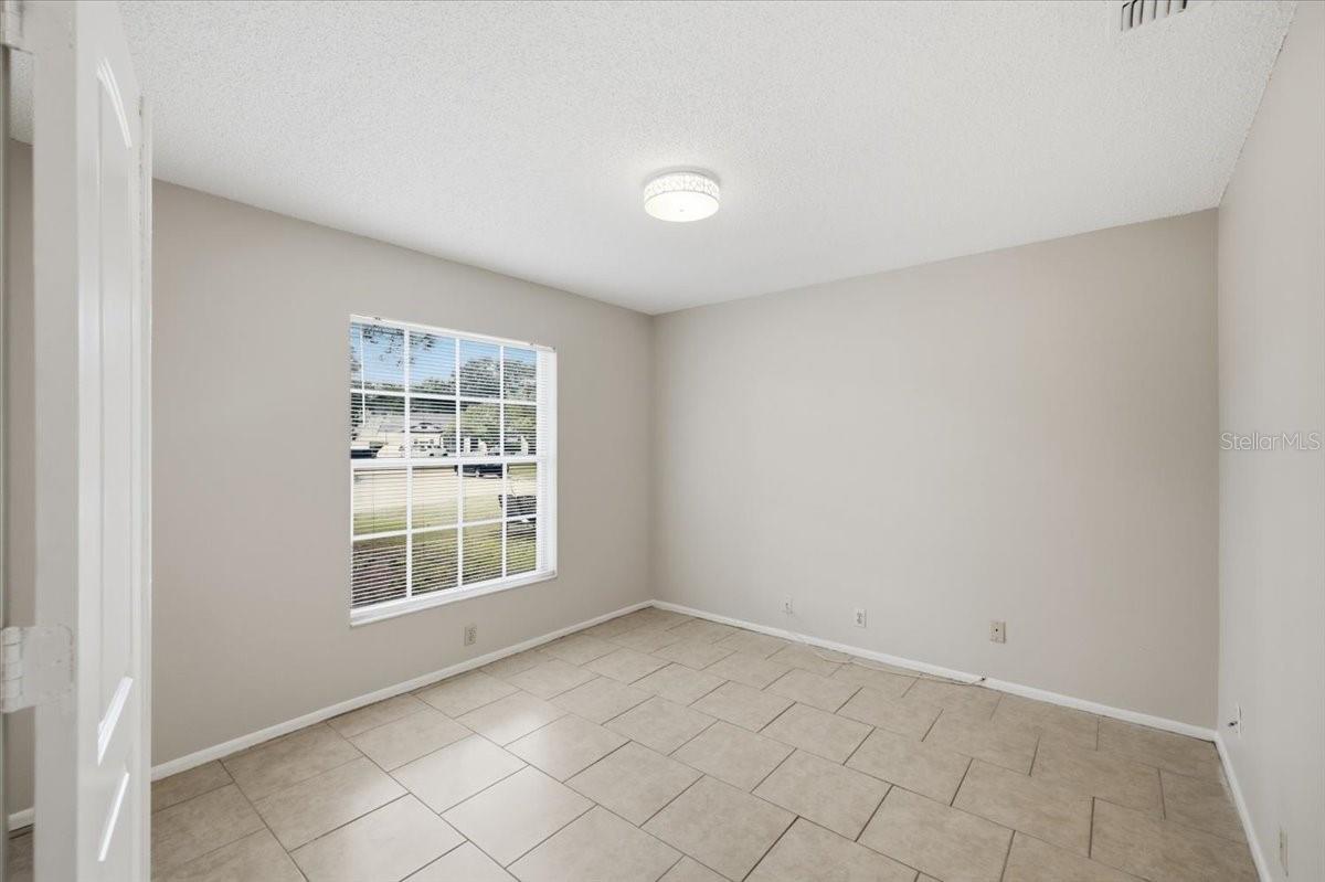 1901 Castle Bay Ct Property Photo 5