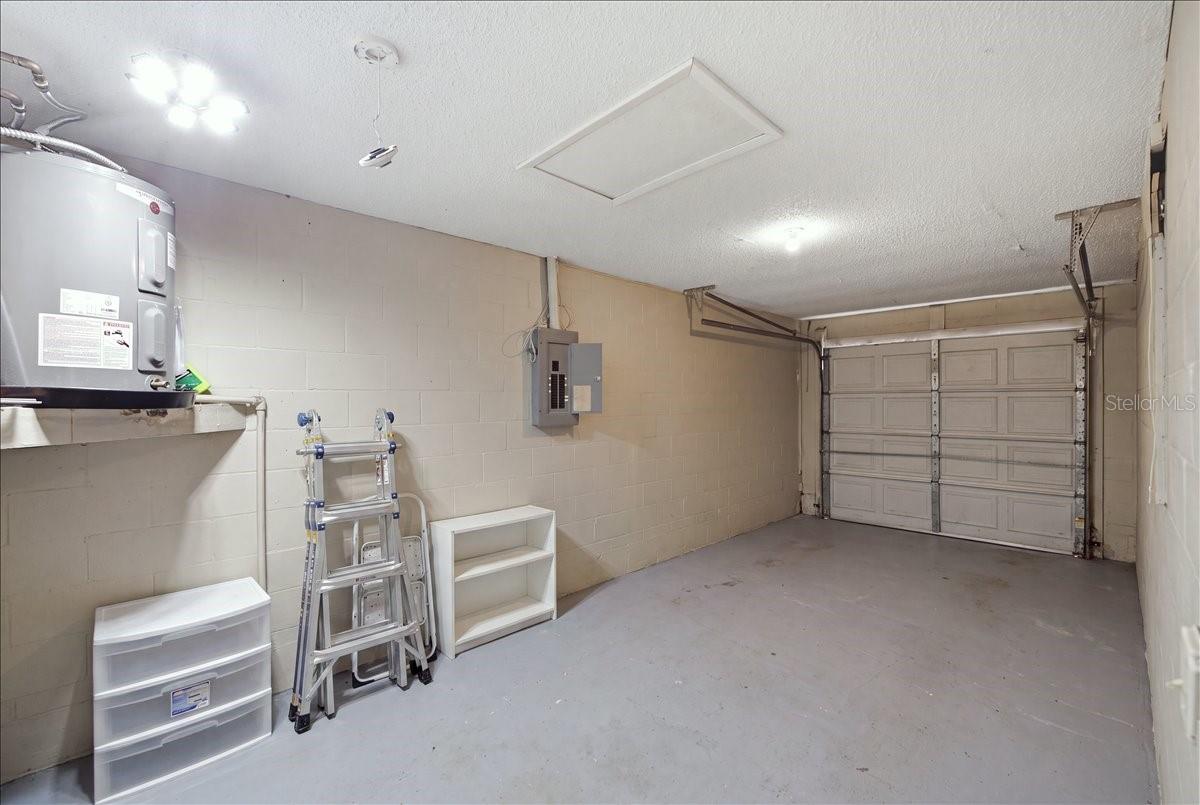 1901 Castle Bay Ct Property Photo 14