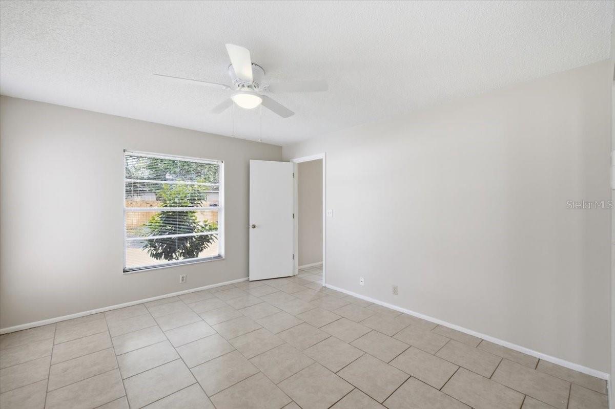 1901 Castle Bay Ct Property Photo 18